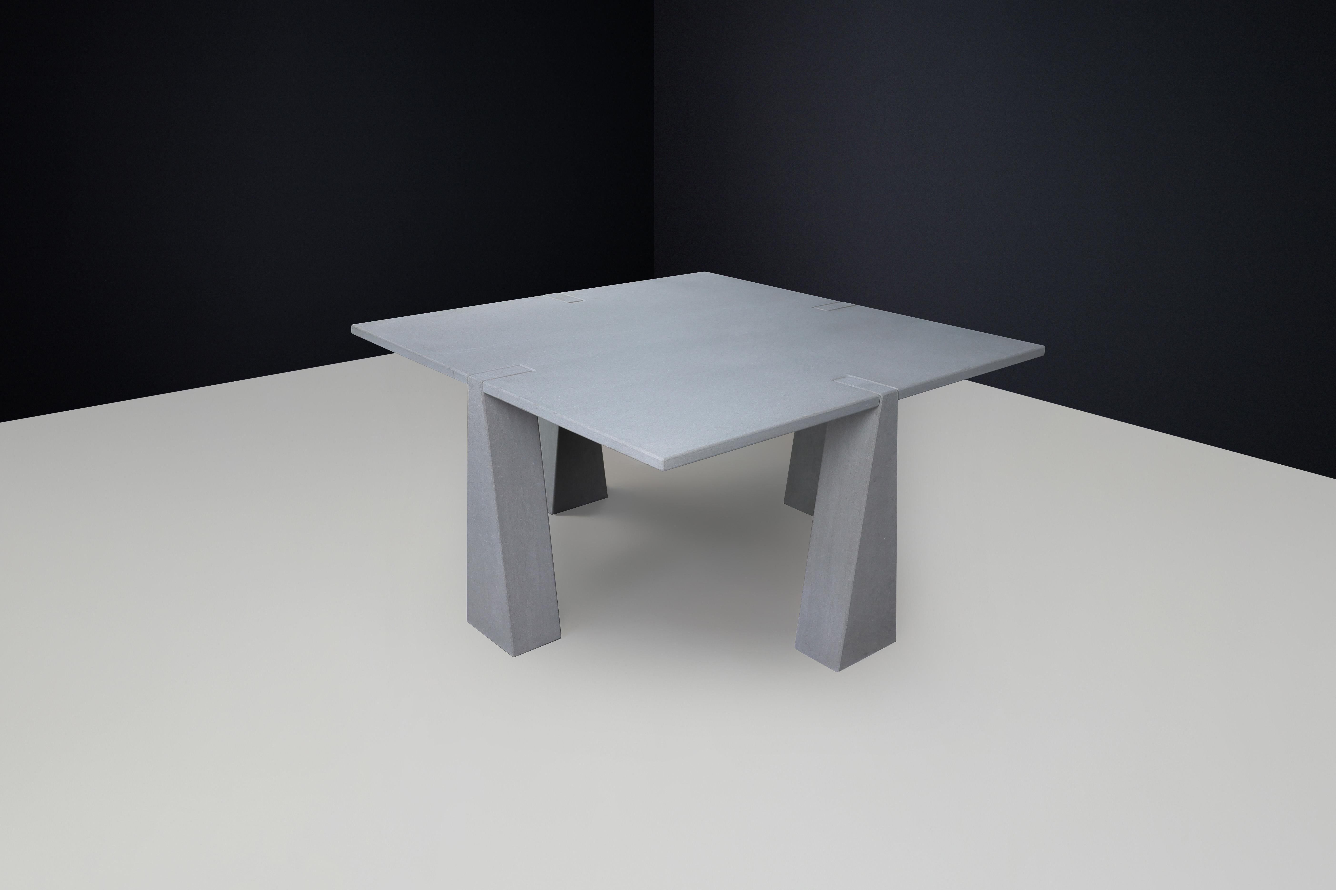 Pierre Table centrale Pietra Serena' Inca d'Angelo Mangiarotti pour Skipper en vente