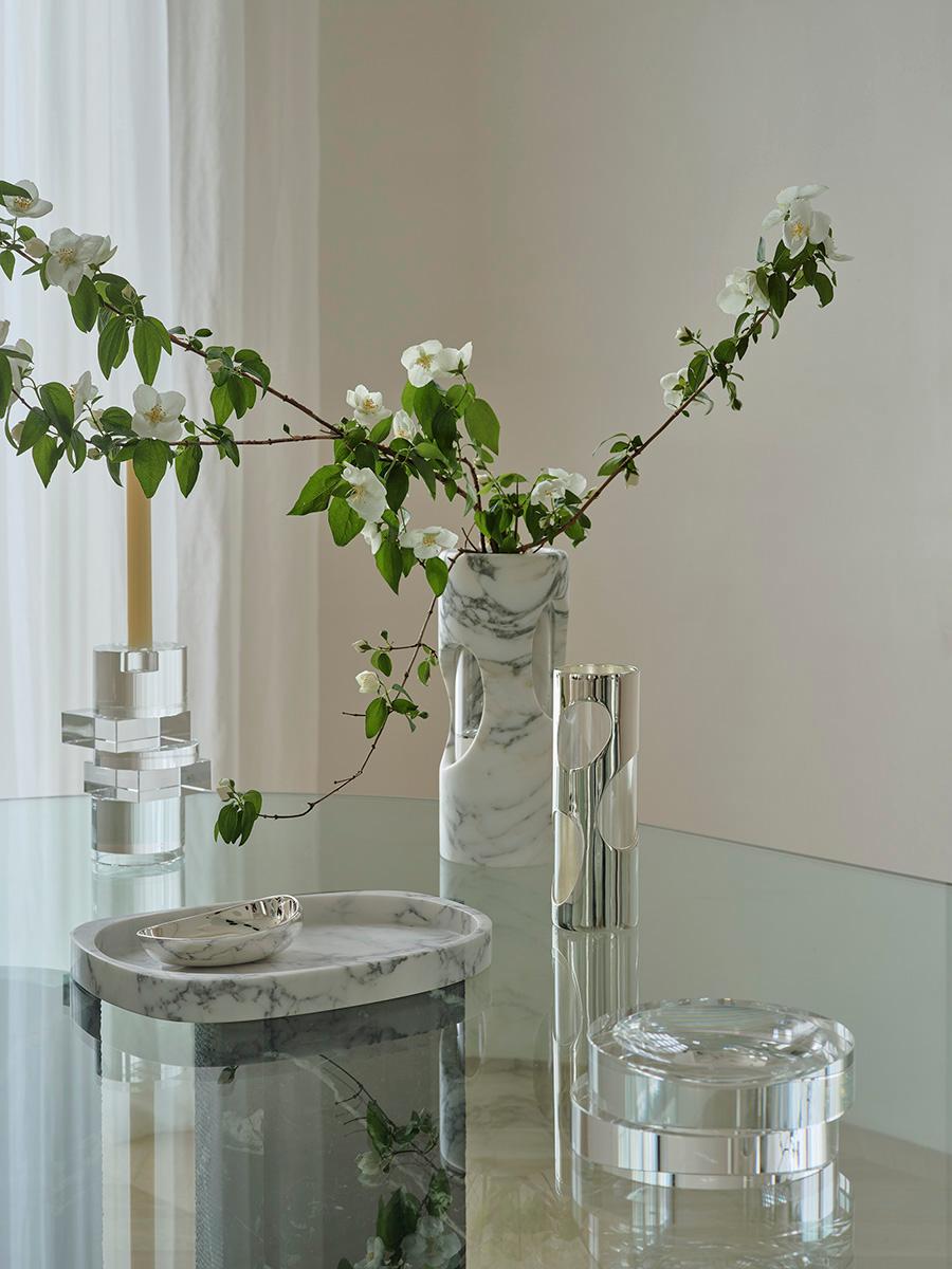 Moderno Vaso Pietra Silver di Greg Natale in vendita