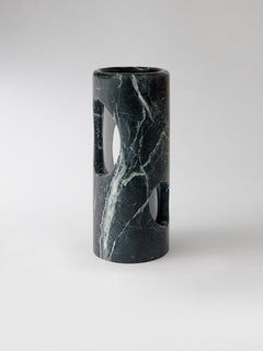 Jarrón Pietra Verde de Greg Natale