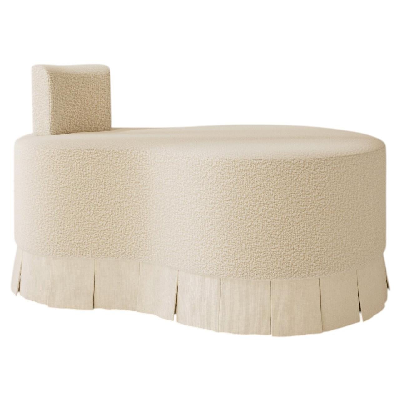 Pouf con gonna e poggiatesta - Rivestito in Bouclé crema
