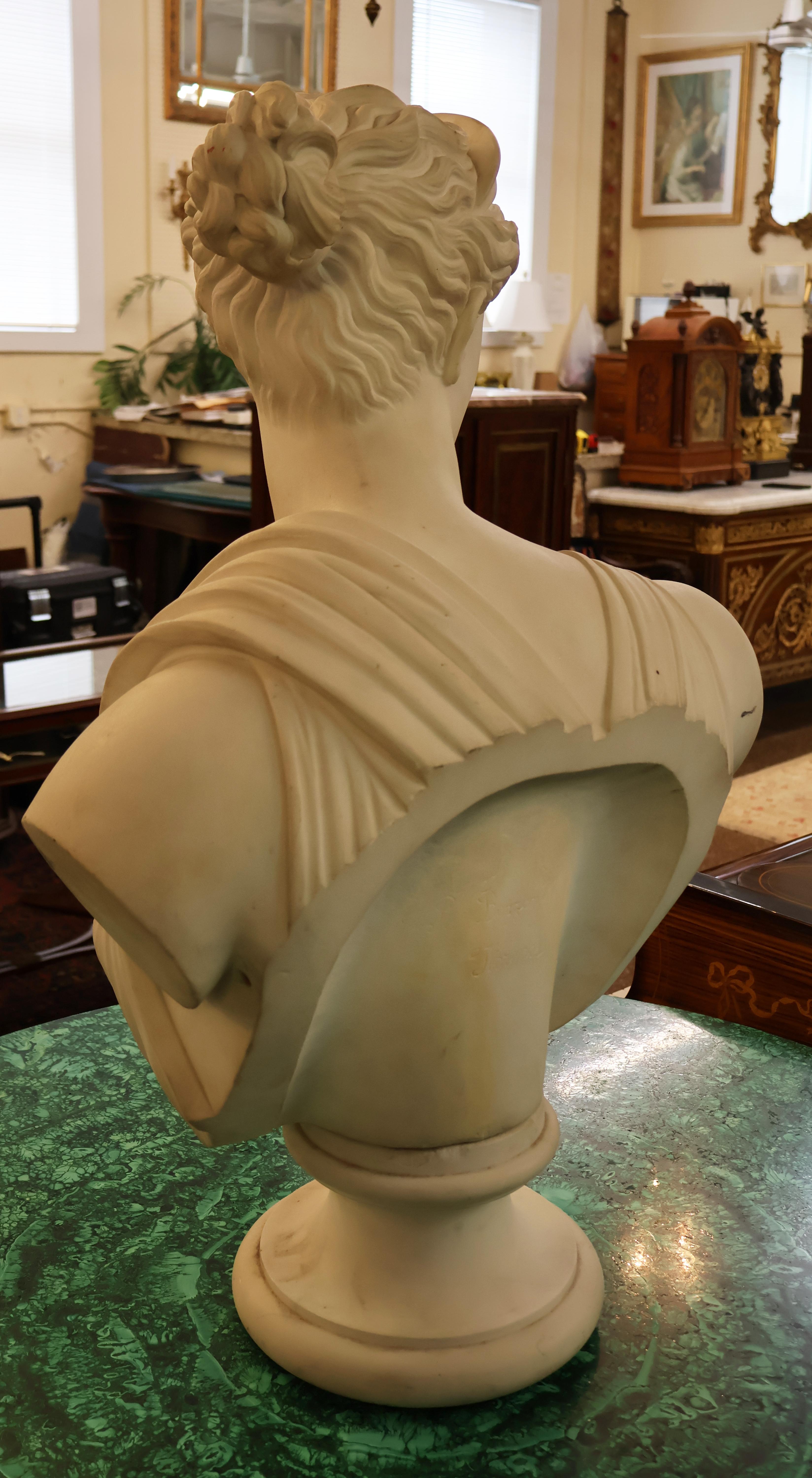 Buste de femme romaine italienne Pietro Bazzanti du 19ème siècle en marbre de Carrare en vente 8