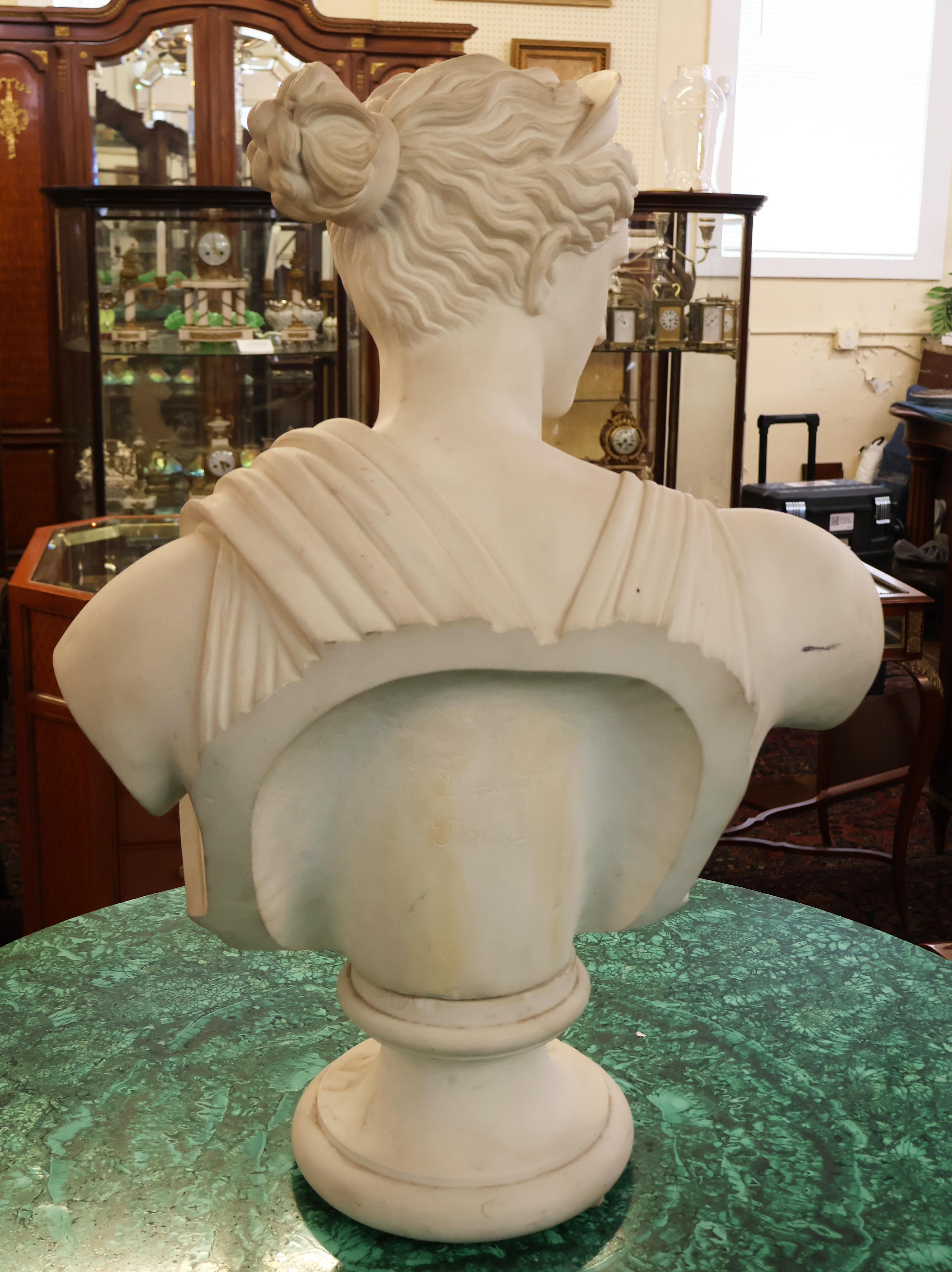 Pietro Bazzanti 19th Century Italian Carrara Marble Bust of Roman Woman For Sale 11