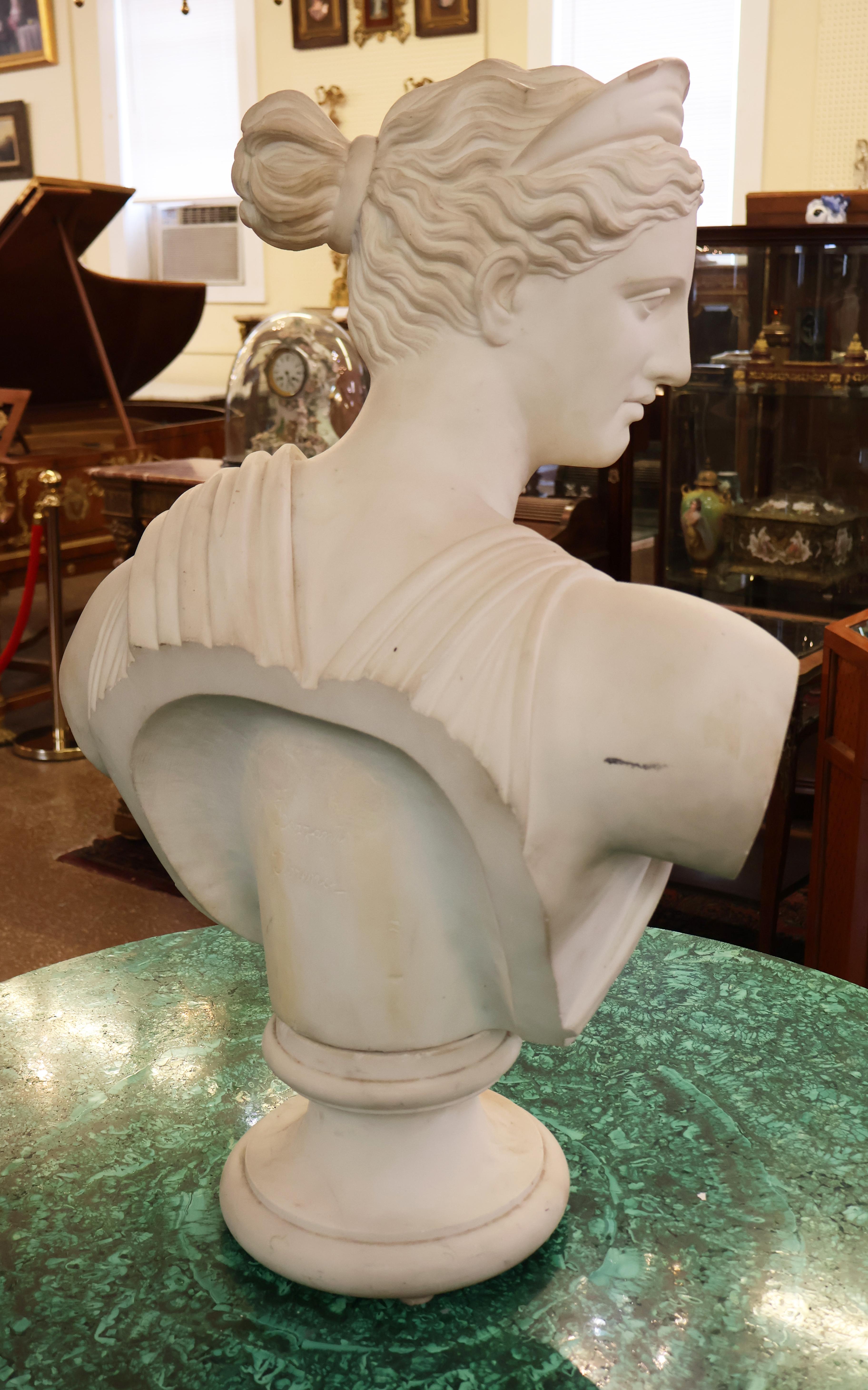 Pietro Bazzanti 19th Century Italian Carrara Marble Bust of Roman Woman For Sale 12