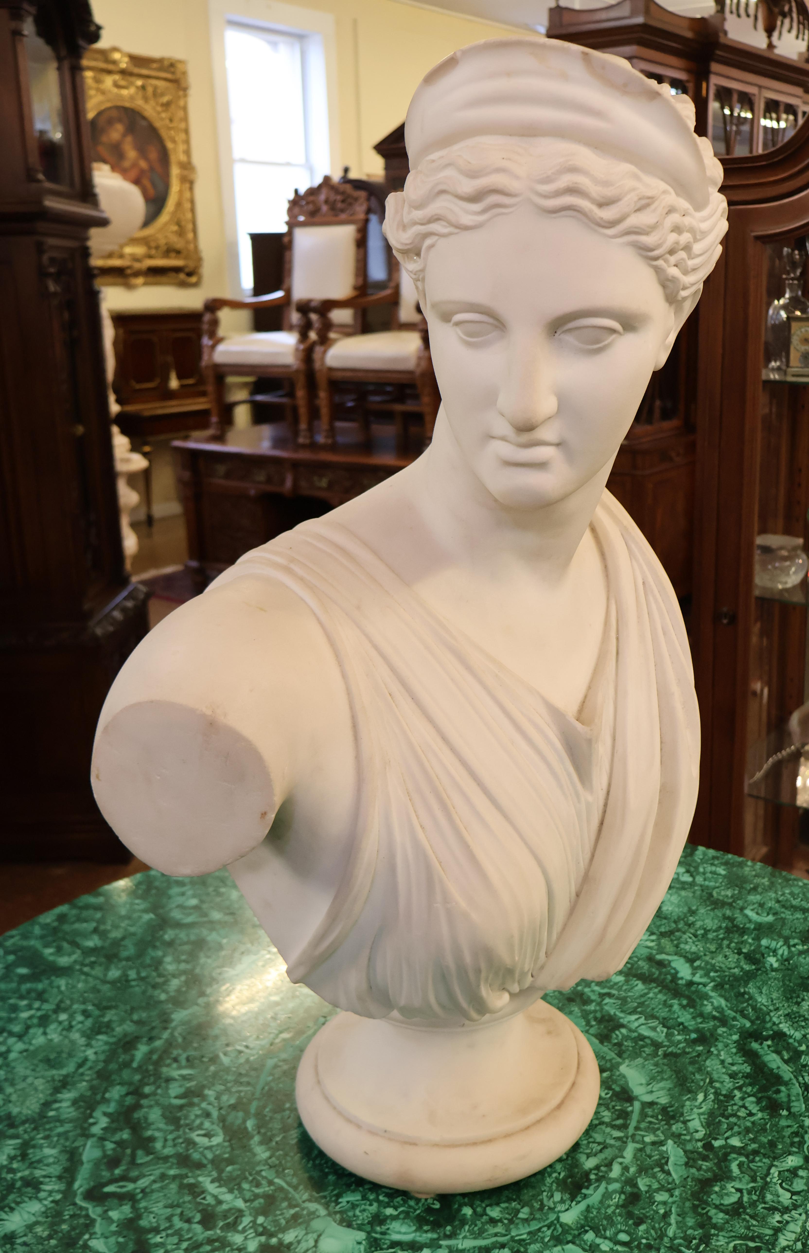 Classical Roman Pietro Bazzanti 19th Century Italian Carrara Marble Bust of Roman Woman For Sale