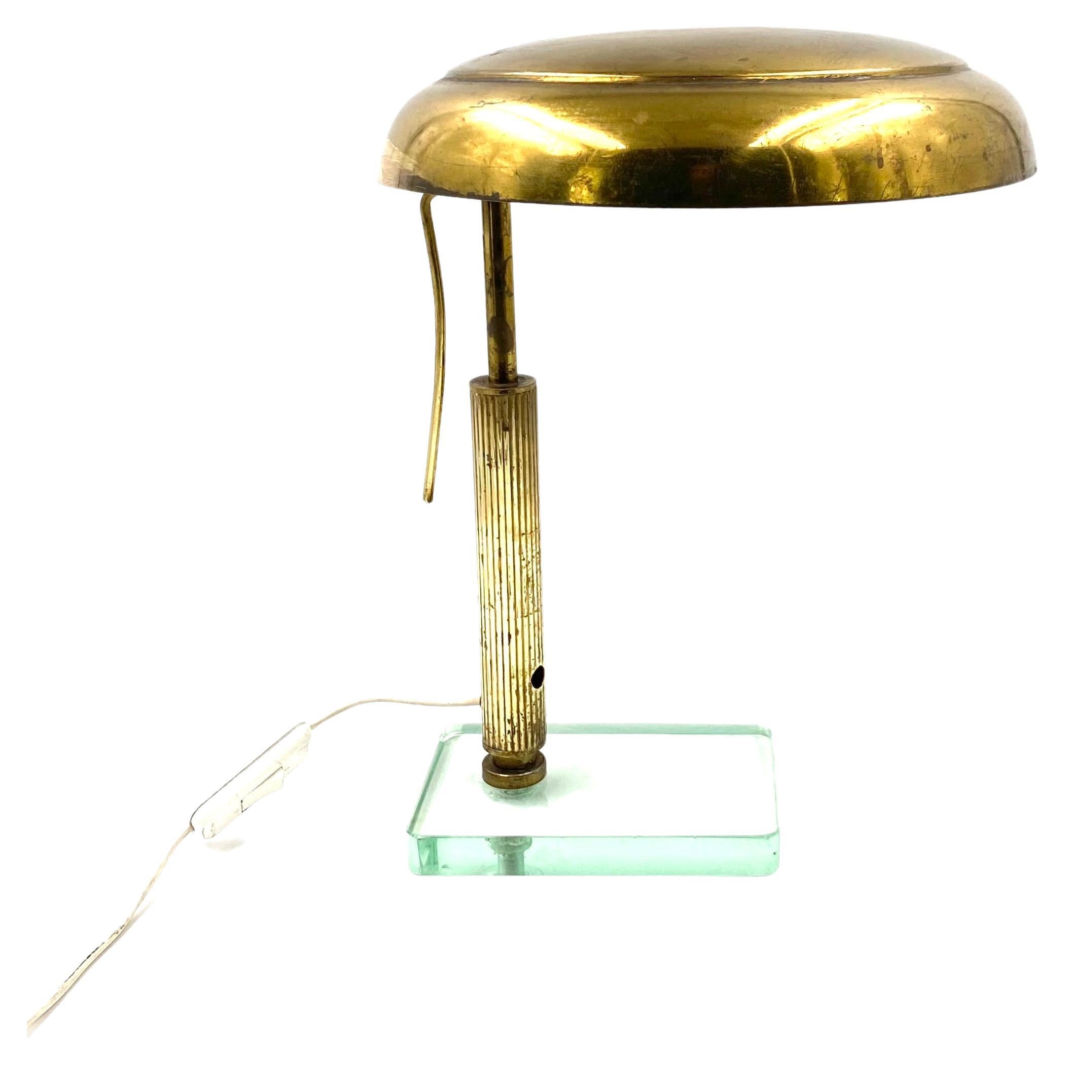 Pietro Chiesa Attributed., Brass Table / Desk Lamp, Fontana Arte, circa 1940 For Sale