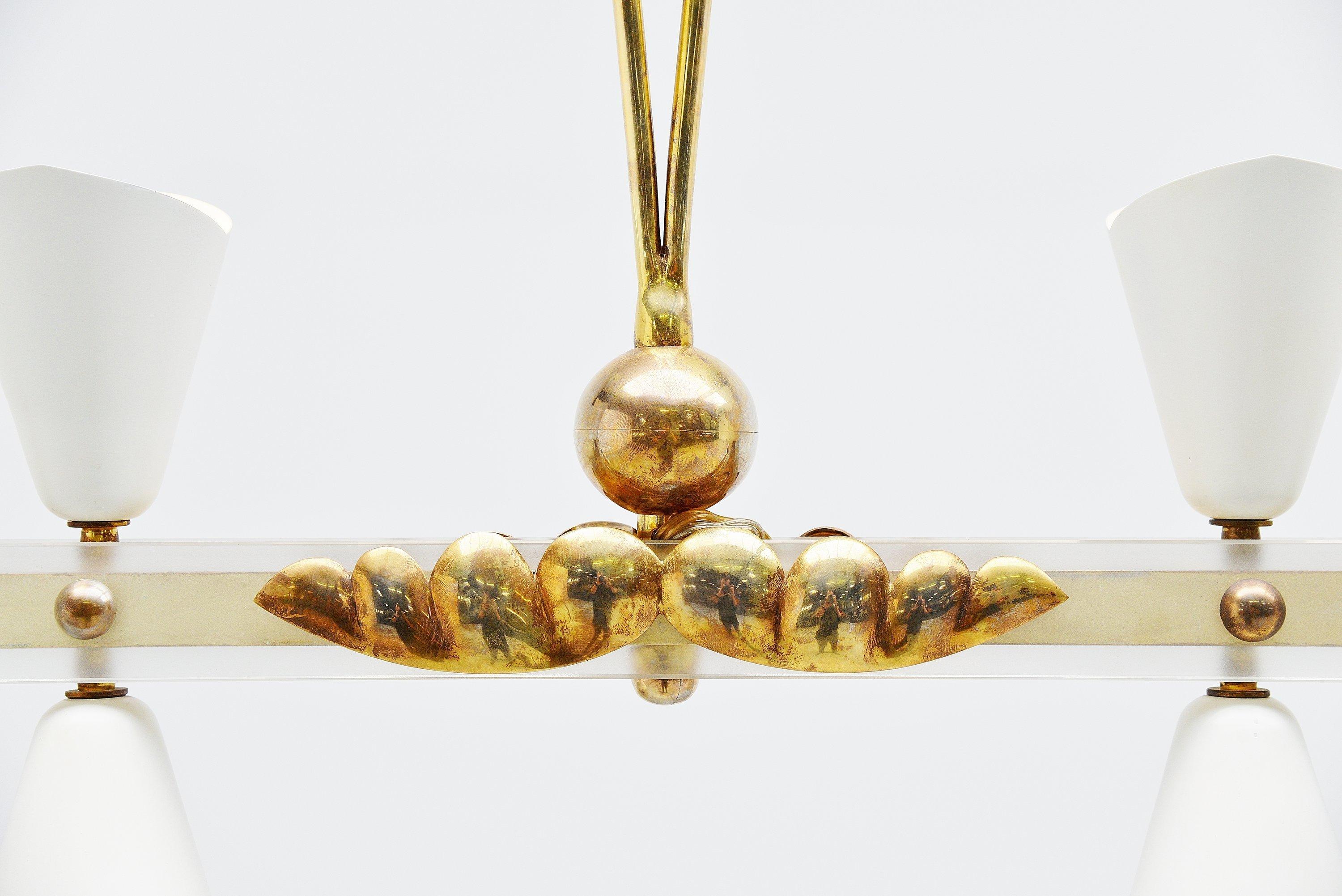 Pietro Chiesa Attributed Chandelier Fontana Arte, Italy, 1940 In Good Condition In Roosendaal, Noord Brabant