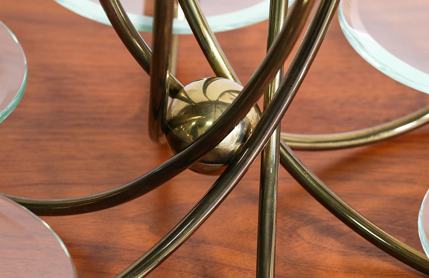 Mid-20th Century Mid-Century Modern Brass and Glass Candelabra Holder for Fontana Arte For Sale