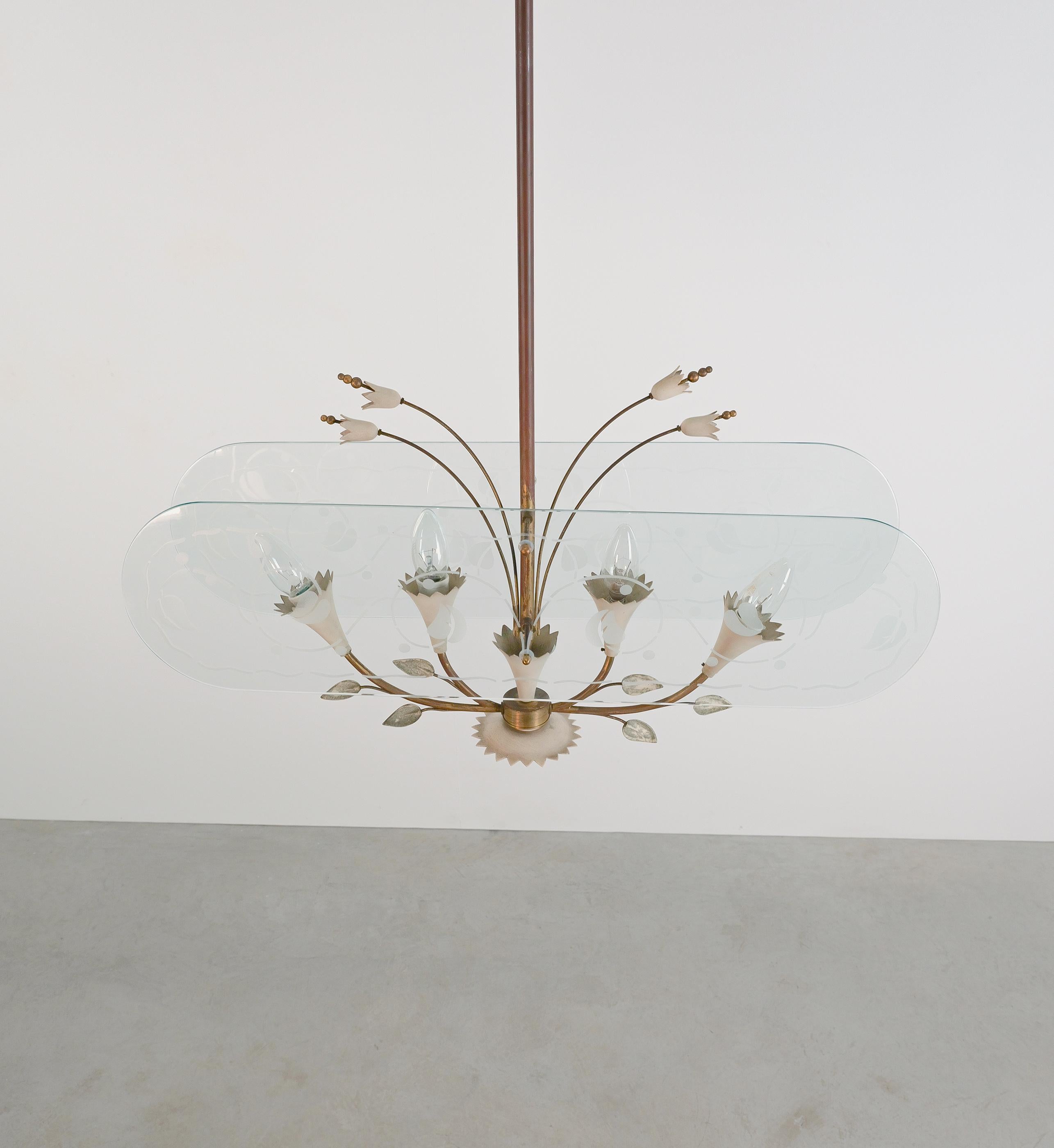 Pietro Chiesa Chandelier Floral Glass with Etched Details Italy, 1950 In Good Condition For Sale In Vienna, AT