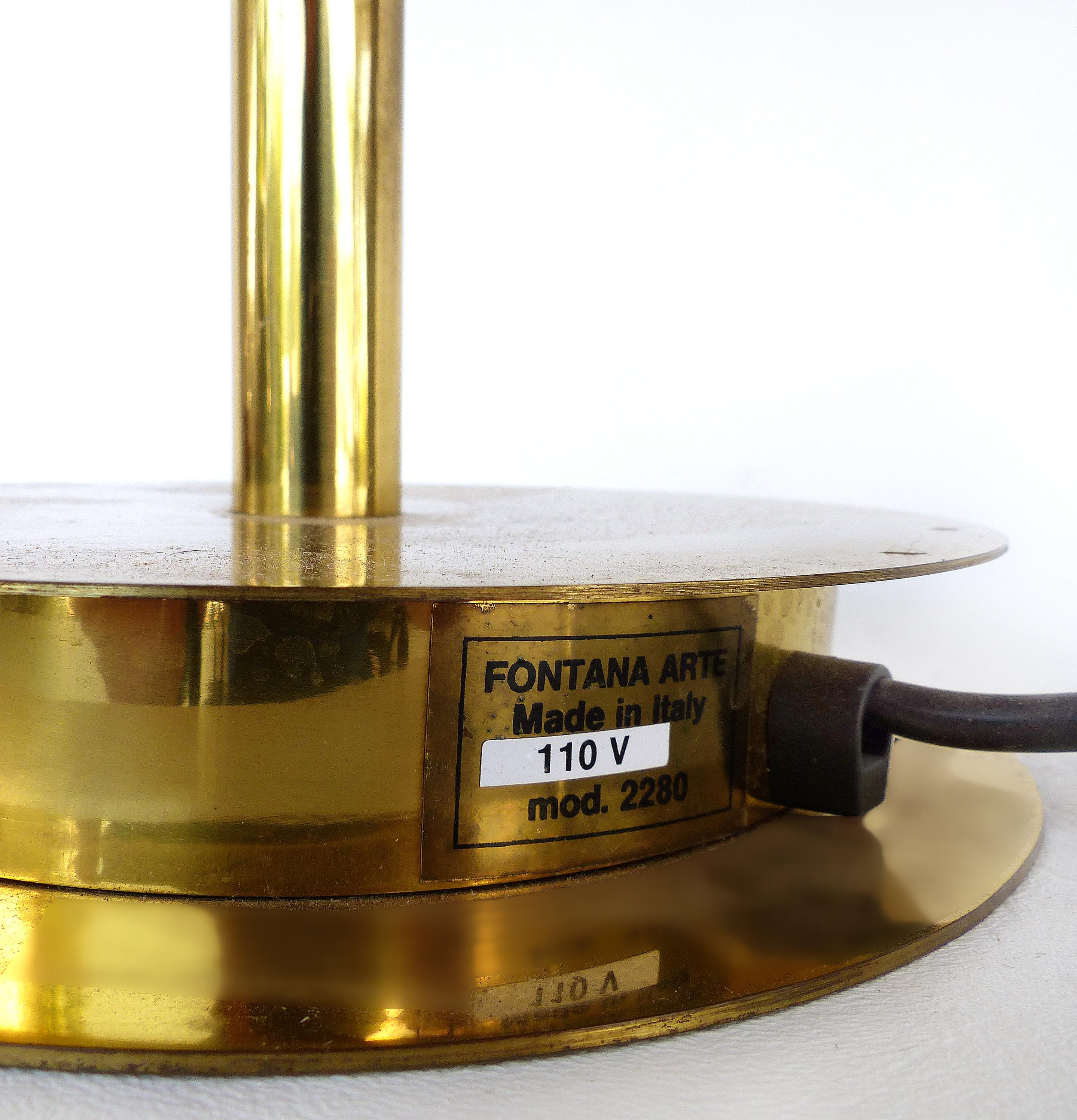 Pietro Chiesa Fontana Arte Bis/Tris Glass Table Lamp in Brass, Signed In Good Condition In Miami, FL