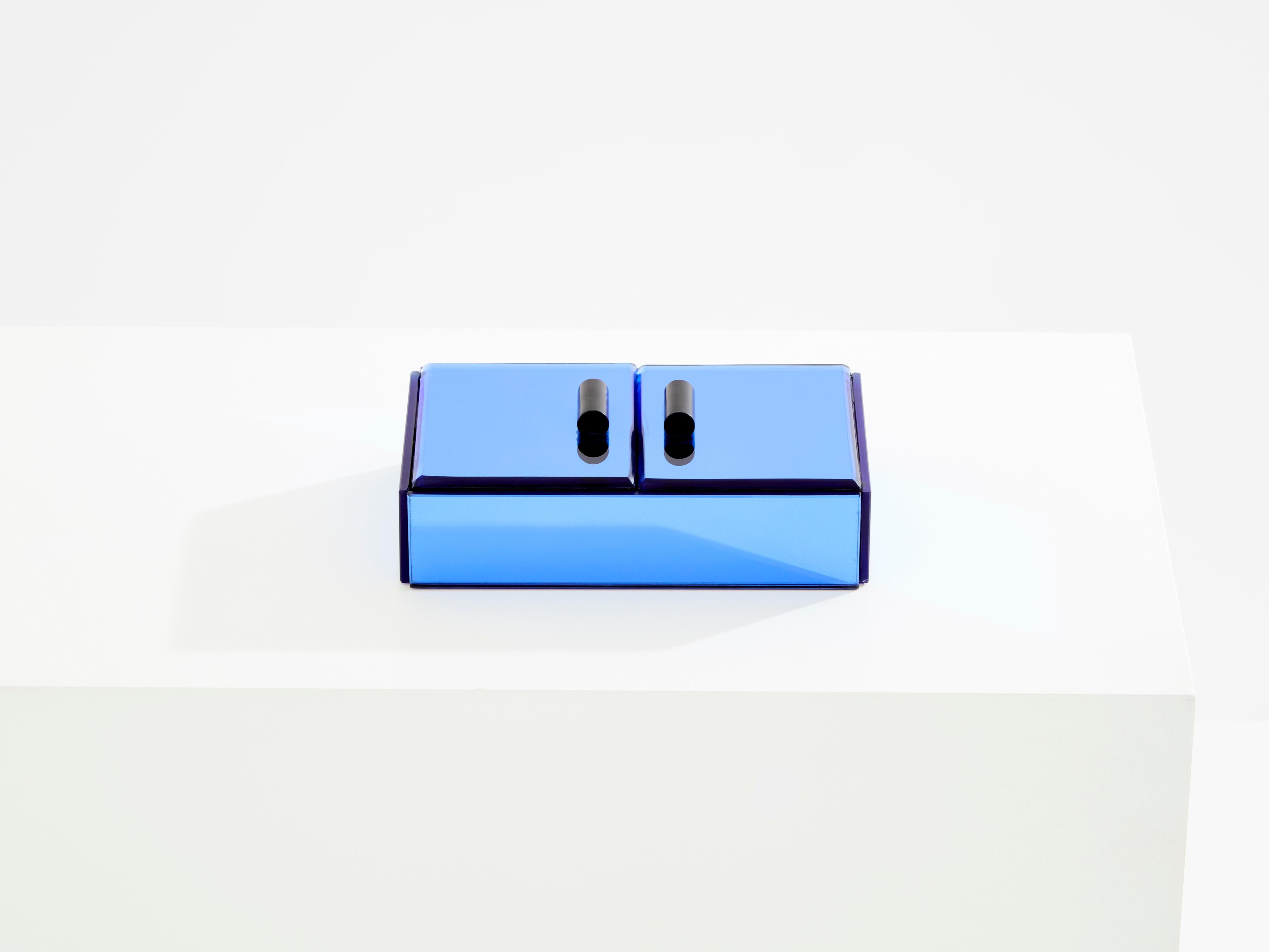 Mid-20th Century Pietro Chiesa for Fontana Arte blue mirror jewellery box 1940 For Sale