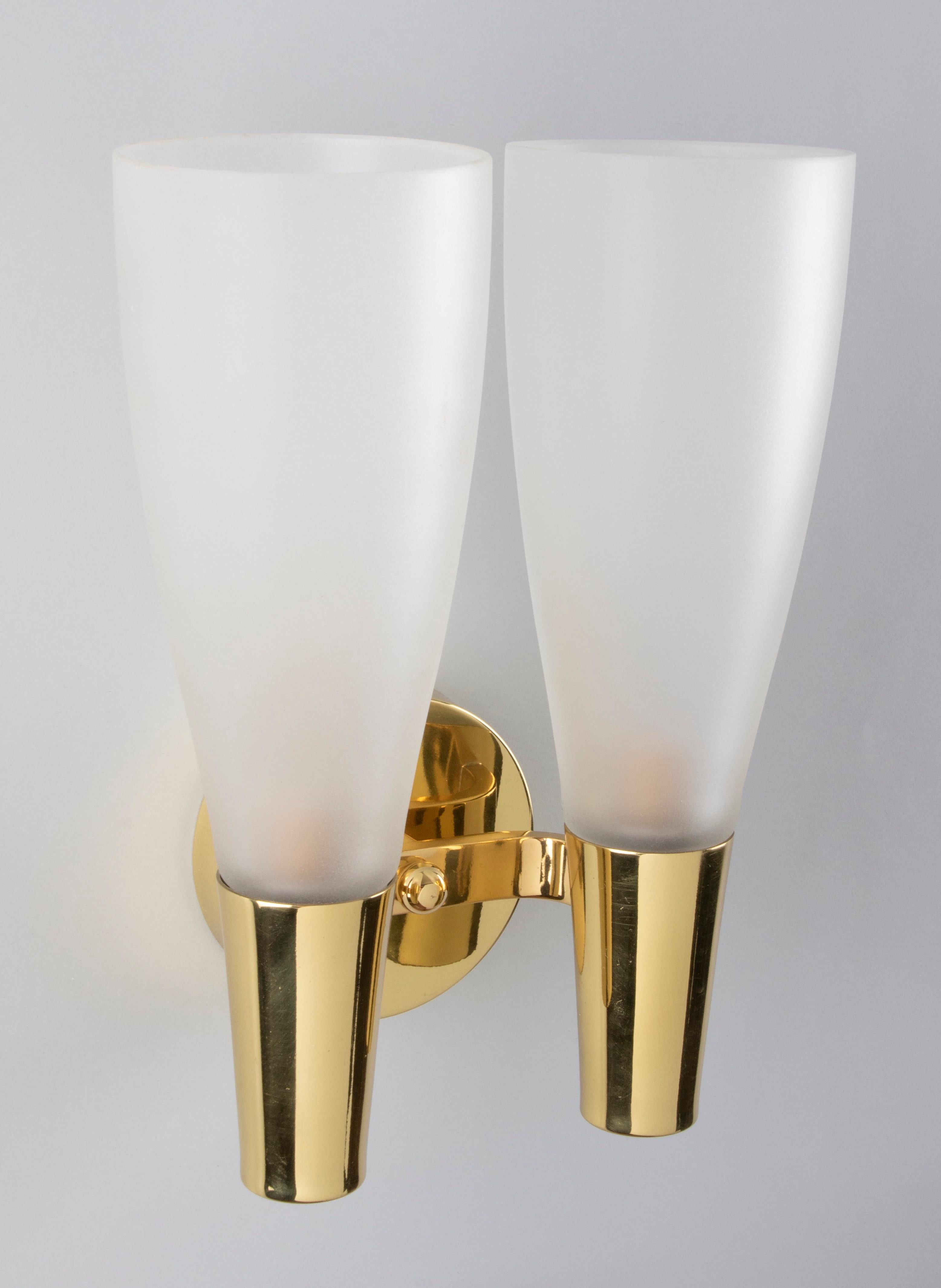 Pietro Chiesa for Fontana Arte Brass Sconces with Two Glass Shades, Italy 1940s In Good Condition In New York, NY
