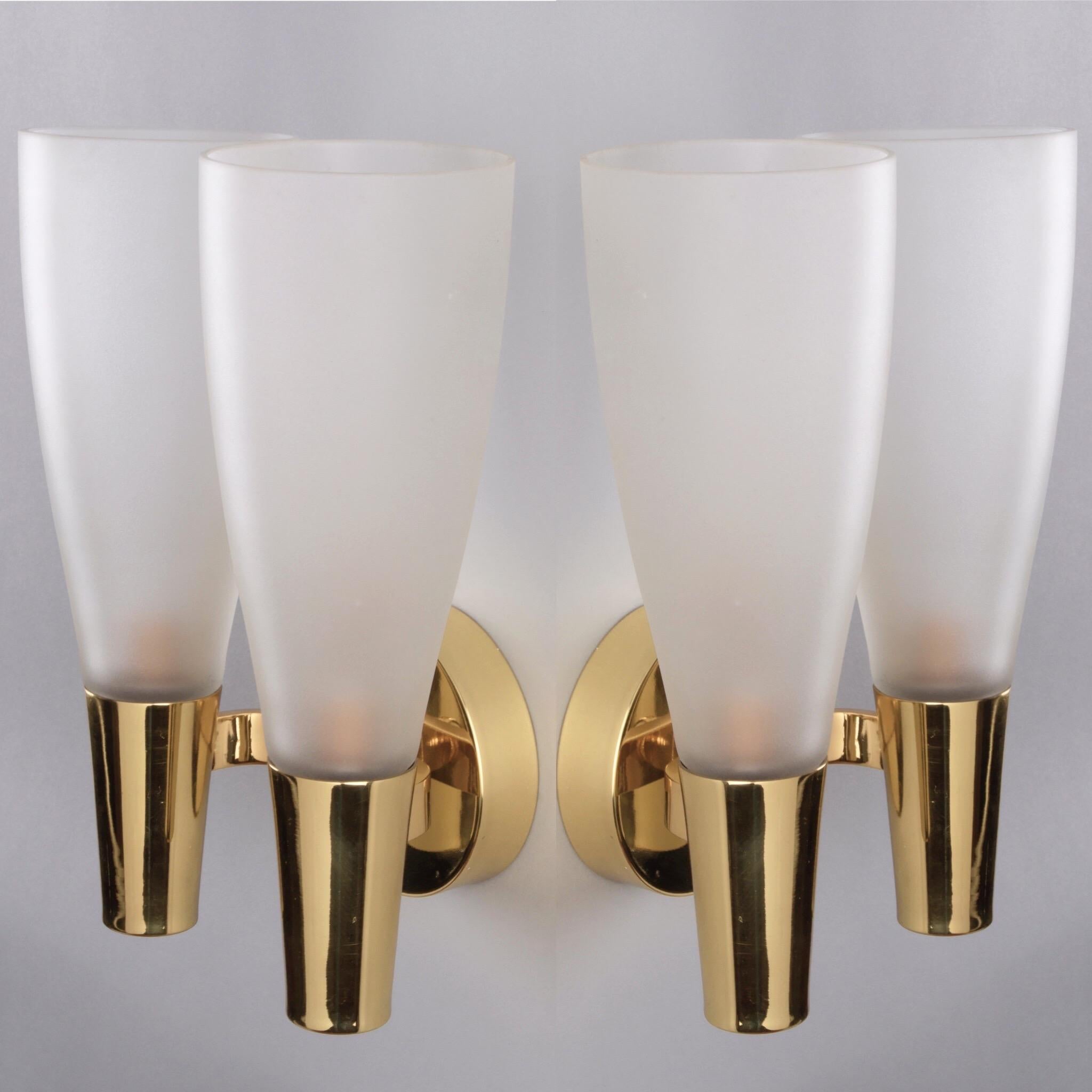 Pietro Chiesa for Fontana Arte Brass Sconces with Two Glass Shades, Italy 1940s 1