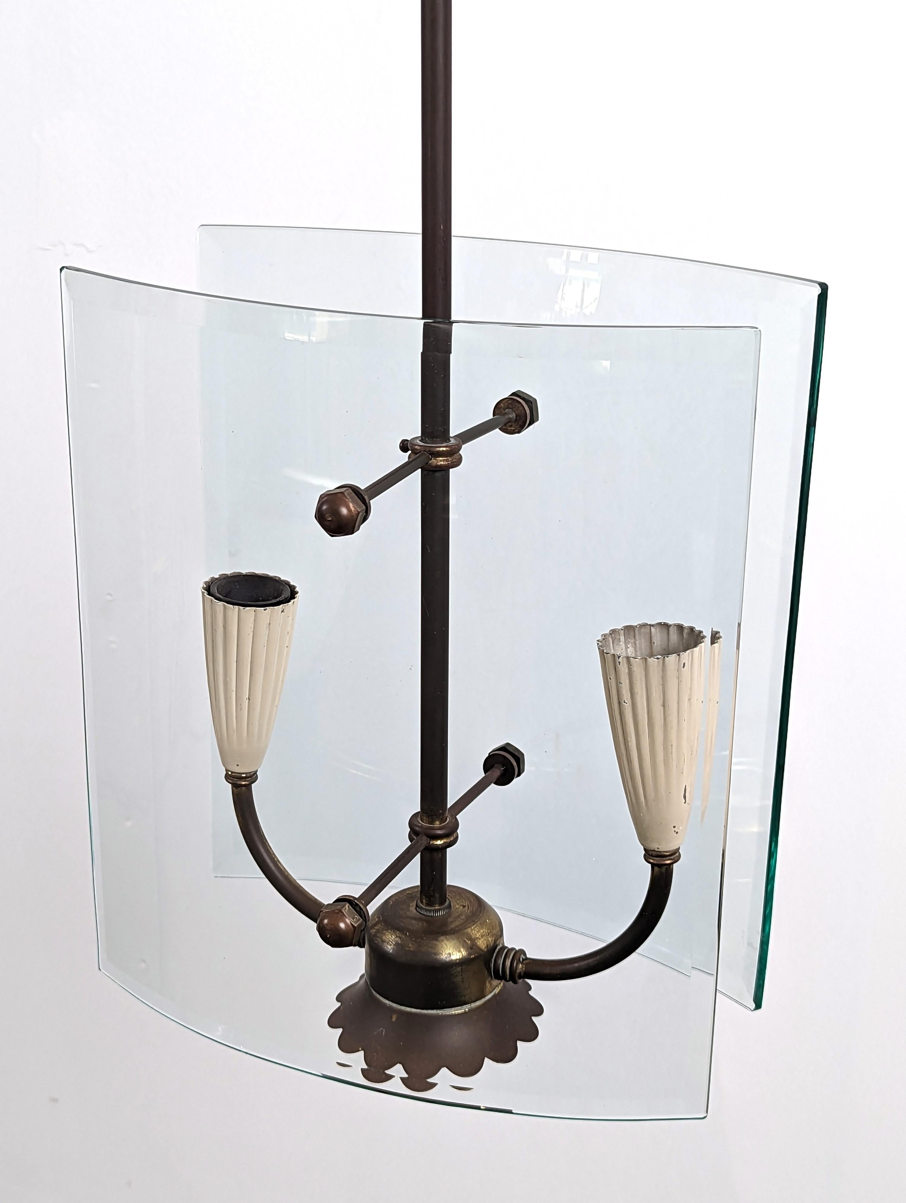 Pietro Chiesa for Fontana Arte Curved Glass and Brass Pendant Light 1940s im Angebot 7