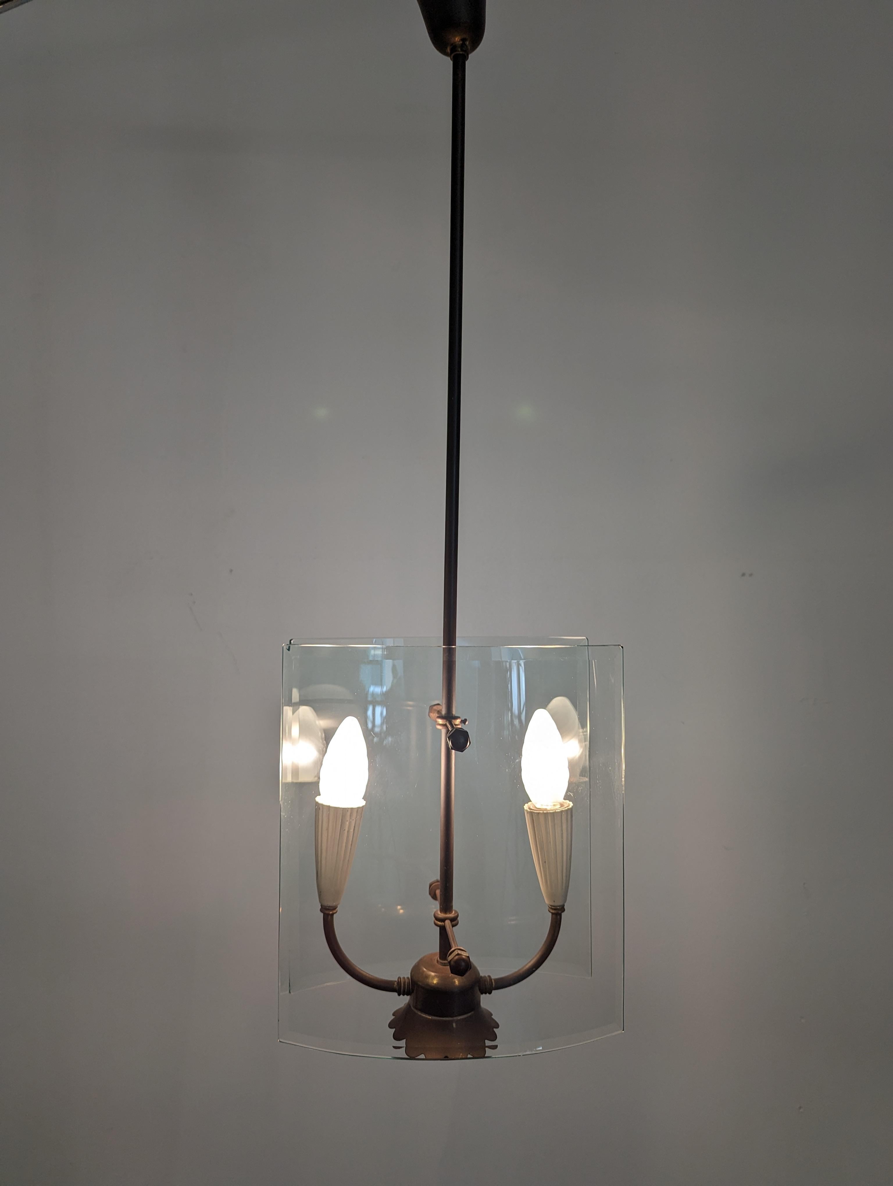 Pietro Chiesa for Fontana Arte Curved Glass and Brass Pendant Light 1940s im Zustand „Relativ gut“ im Angebot in Benalmadena, ES