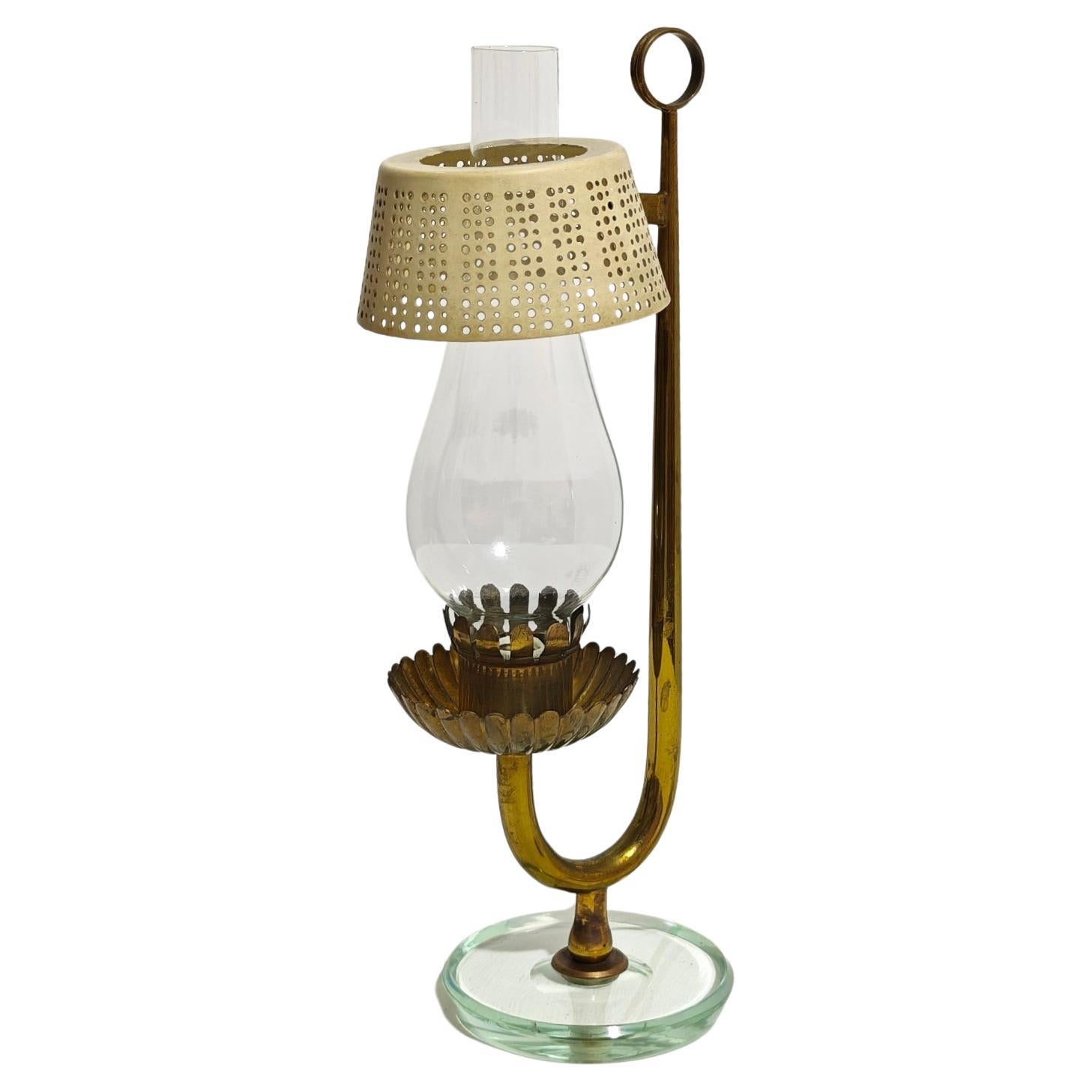 Pietro Chiesa pour Fontana Arte Italie 1940 Lampe de table en laiton et verre Milieu de siècle