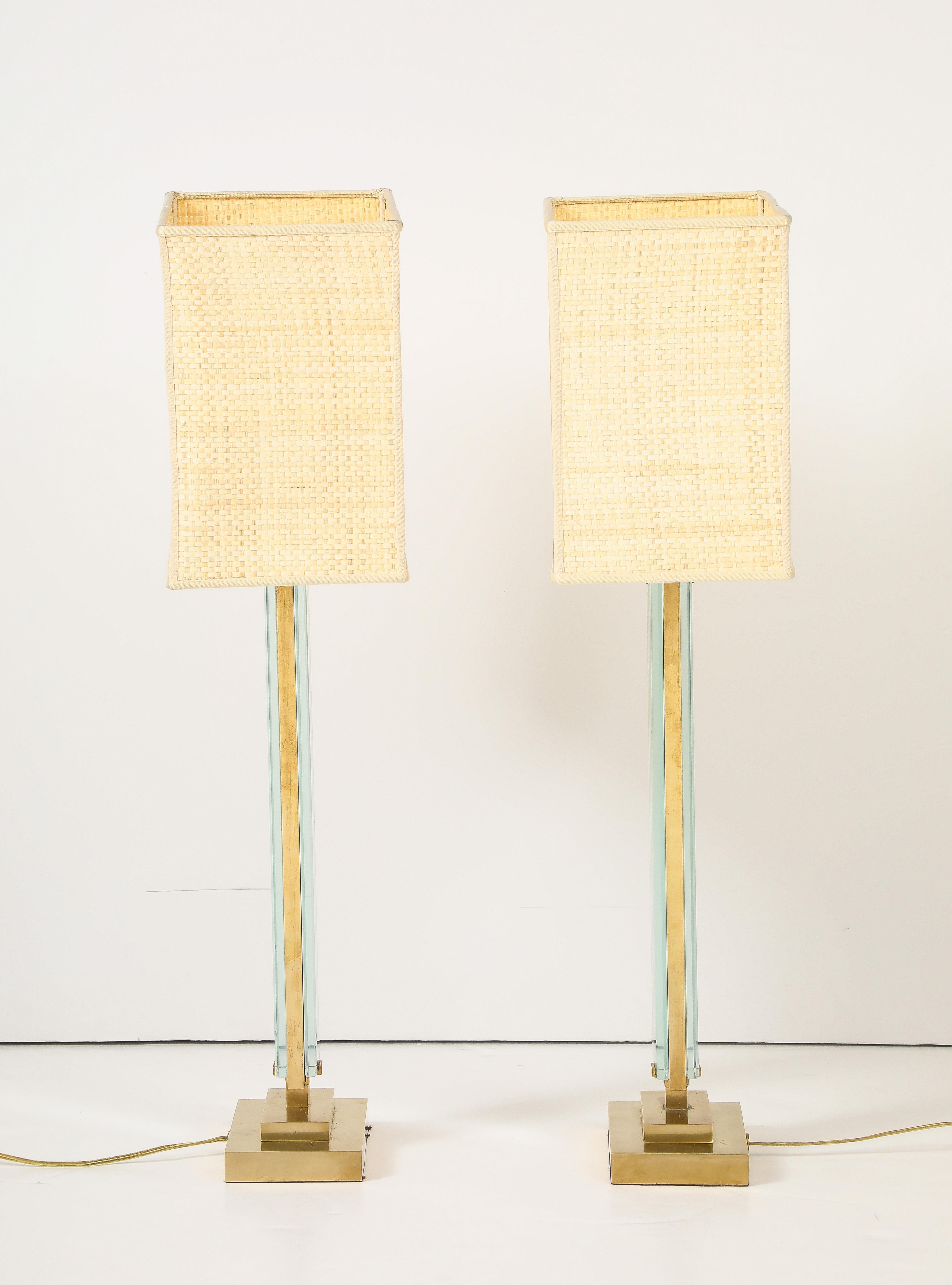 Pietro Chiesa for Fontana Arte Pair of Glass and Brass Lamps, Italy, 1930's For Sale 6