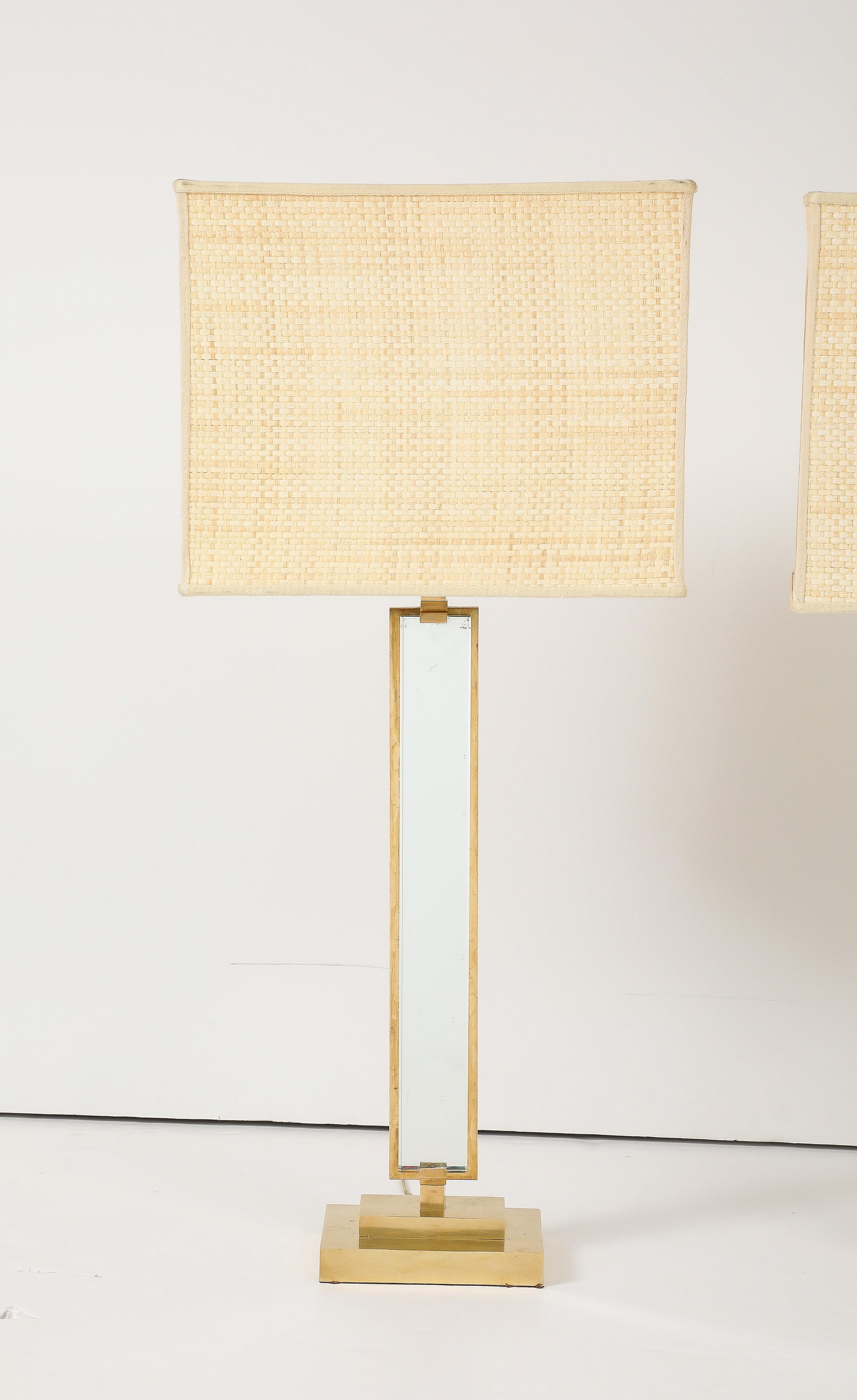 Art Deco Pietro Chiesa for Fontana Arte Pair of Glass and Brass Lamps, Italy, 1930's For Sale