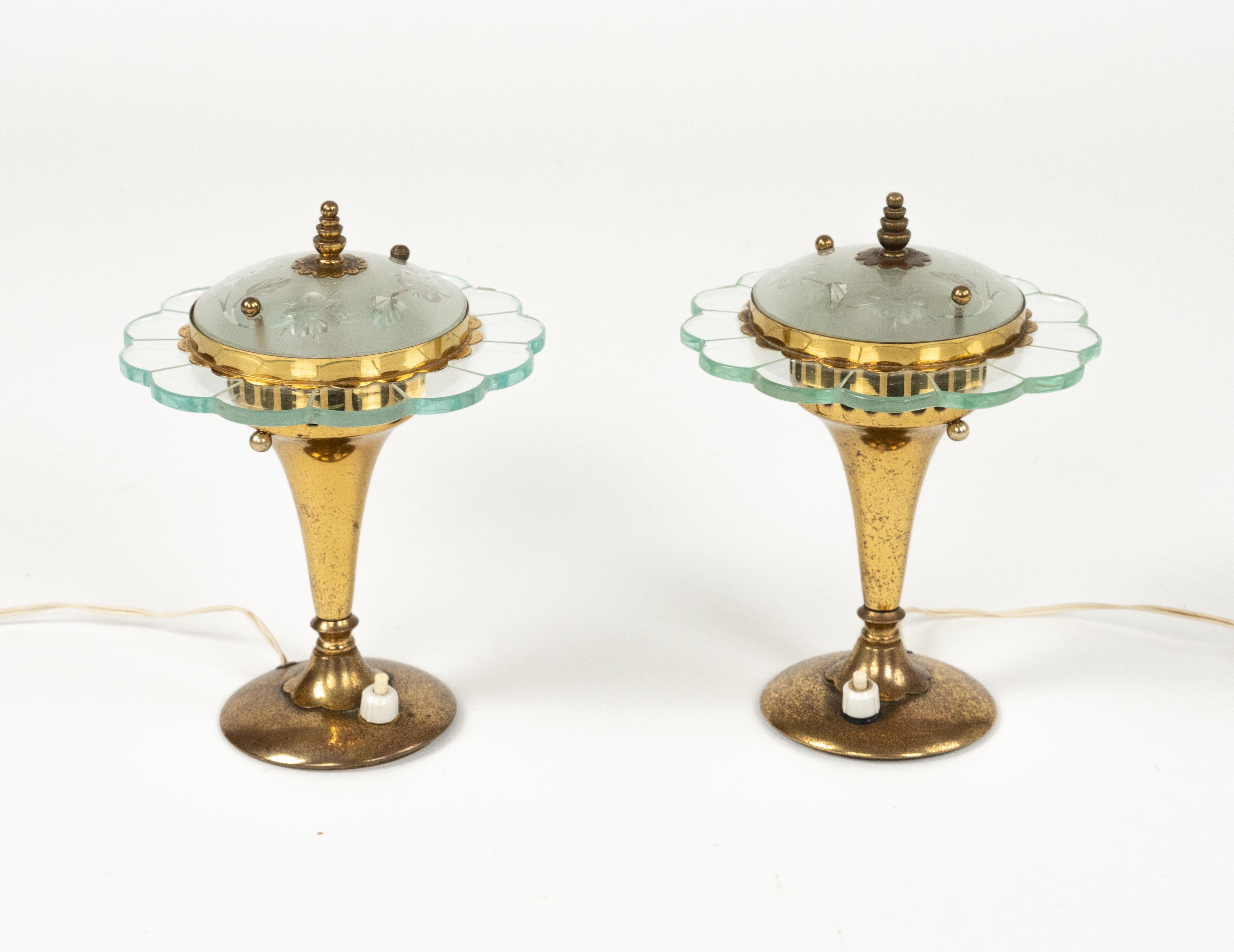 Pietro Chiesa für Fontana Arte, Paar Tischlampen aus Messing und Glas, Italien 1950er Jahre im Zustand „Gut“ im Angebot in Rome, IT