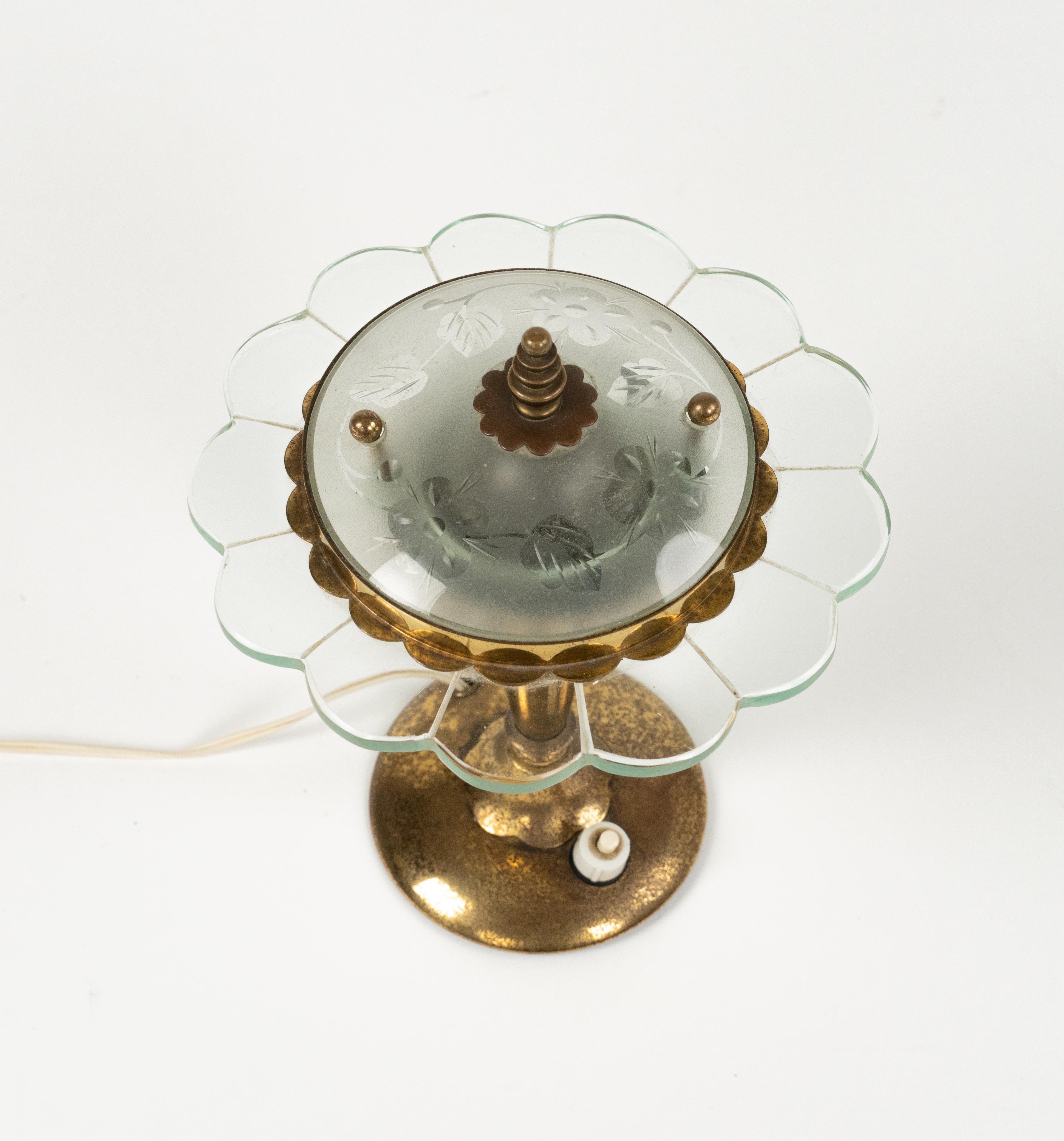 Pietro Chiesa für Fontana Arte, Paar Tischlampen aus Messing und Glas, Italien 1950er Jahre (Mitte des 20. Jahrhunderts) im Angebot