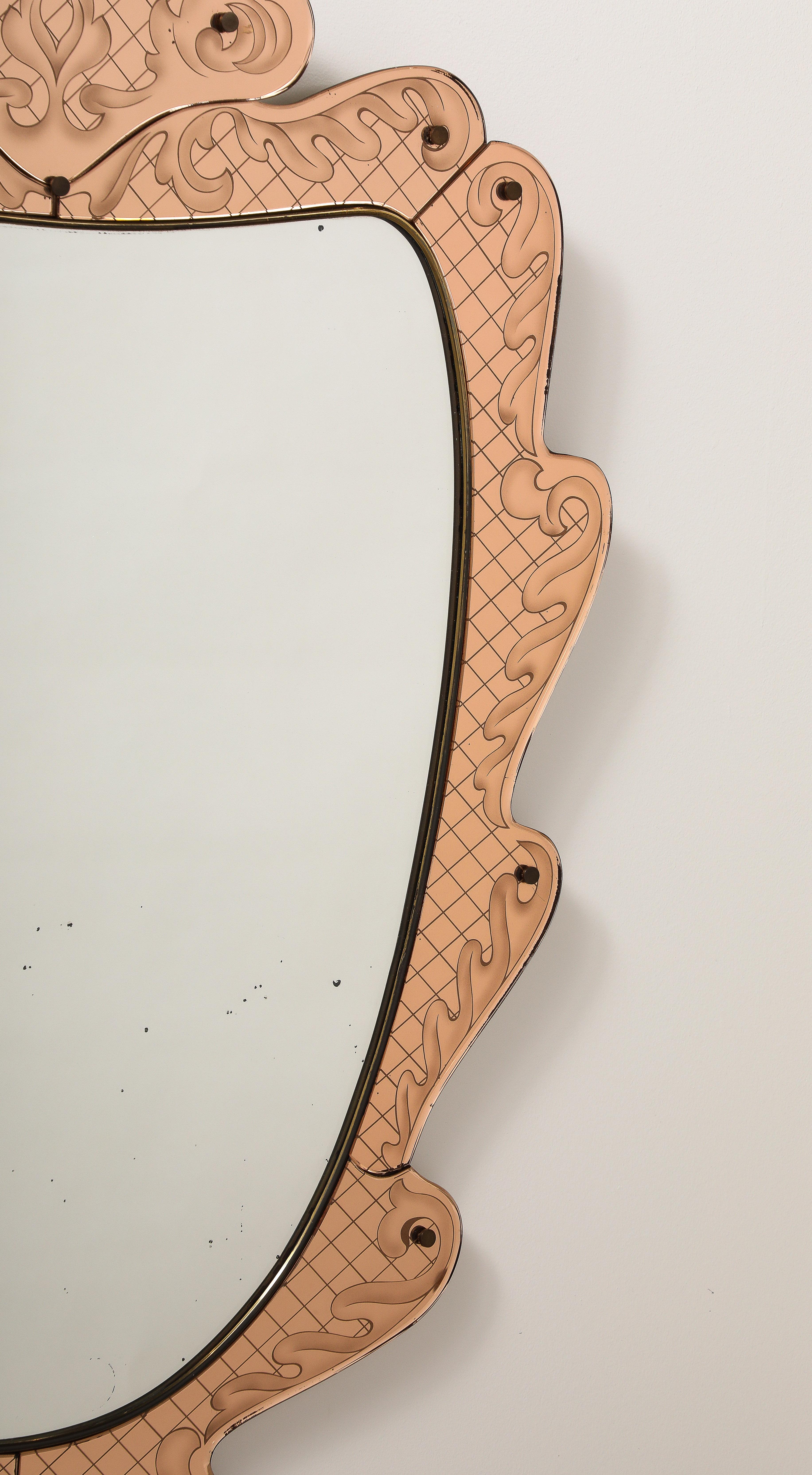 Mid-20th Century Pietro Chiesa for Fontana Arte Pink Glass and Crystal Mirror, circa 1930 For Sale