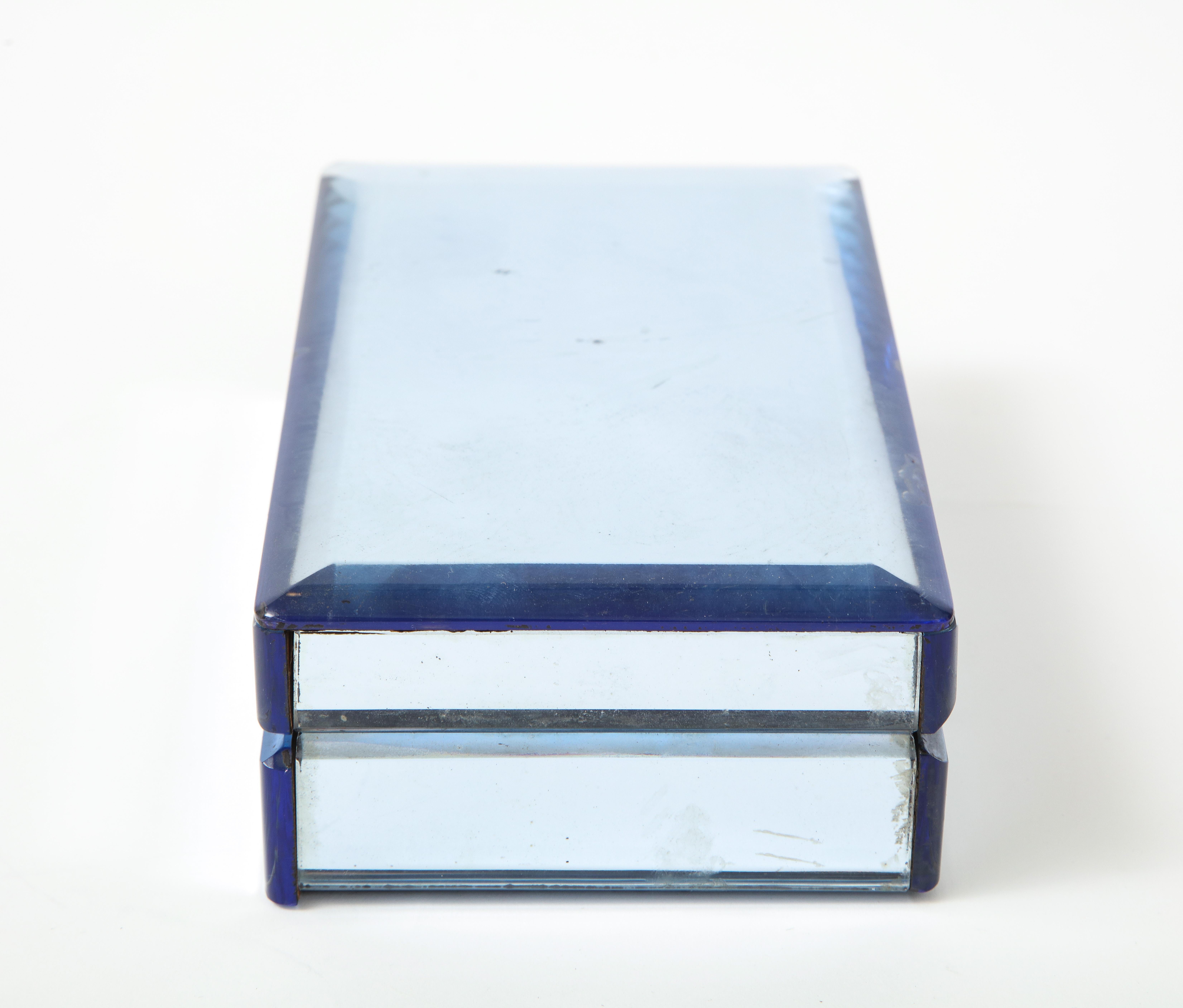 Mid-20th Century Pietro Chiesa for Fontana Arte Rare Light Blue Beveled Mirrored Glass Box, 1930s