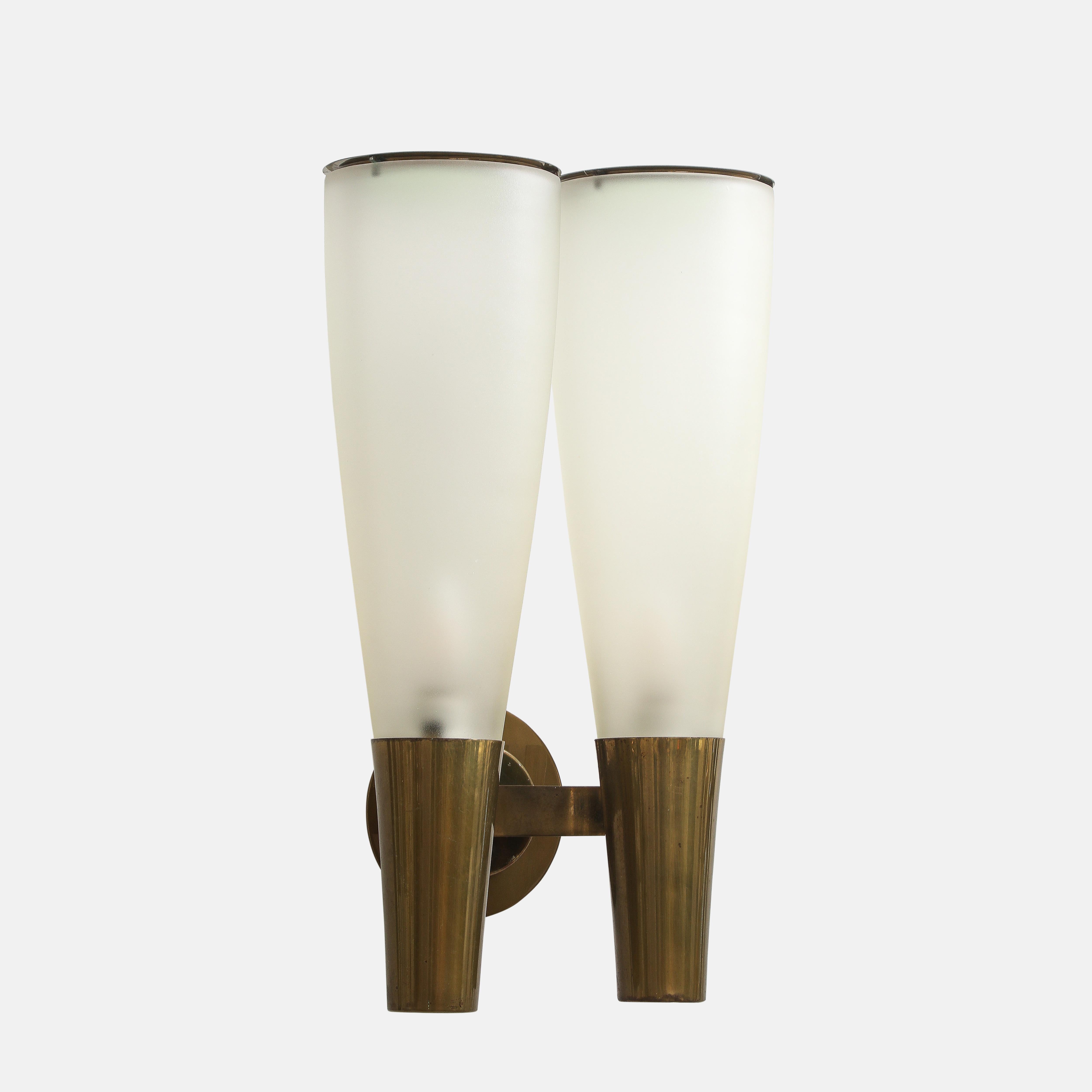 Pietro Chiesa for Fontana Arte Rare Pair of Large Sconces Model 1537, 1940s For Sale 4