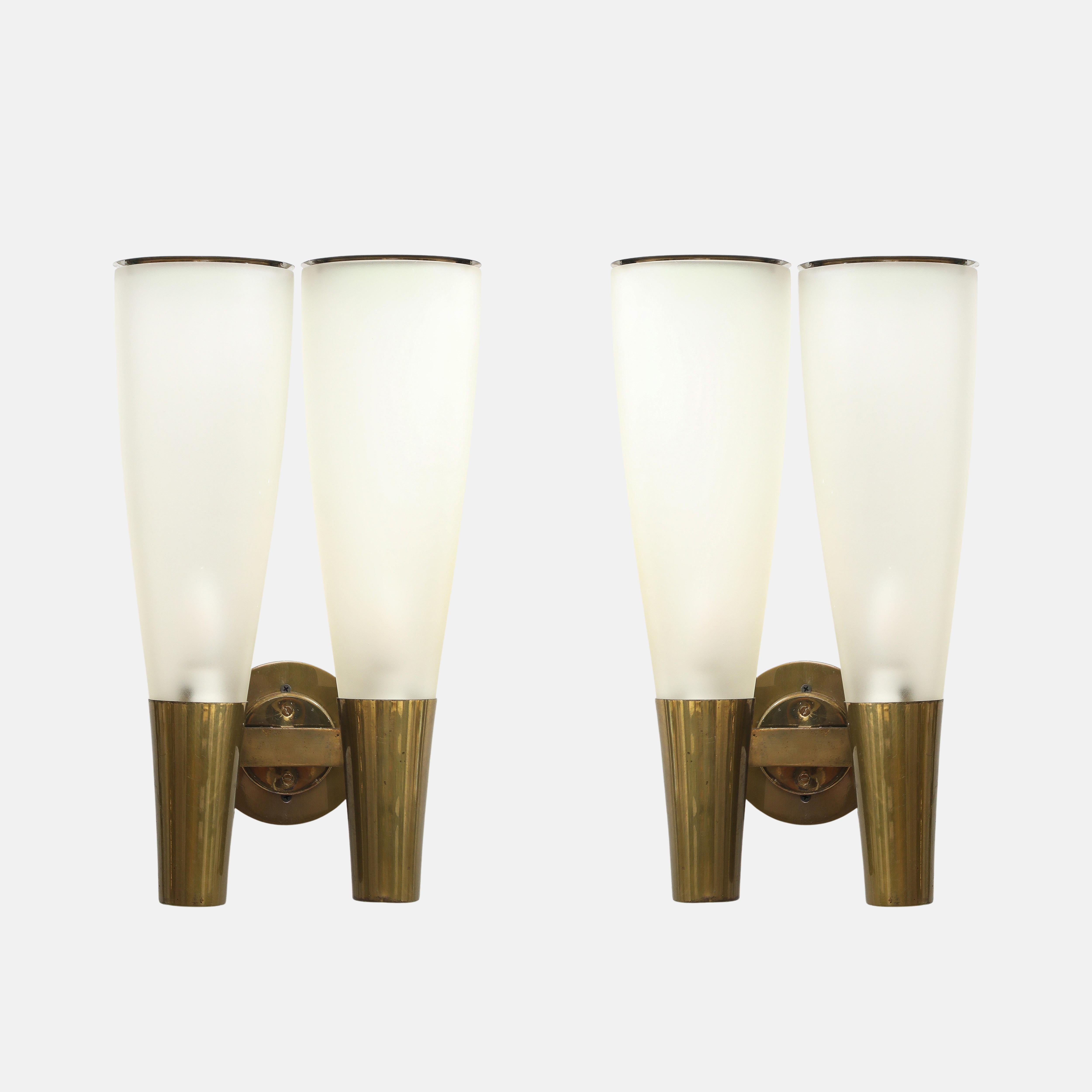 Brass Pietro Chiesa for Fontana Arte Rare Pair of Large Sconces Model 1537, 1940s For Sale