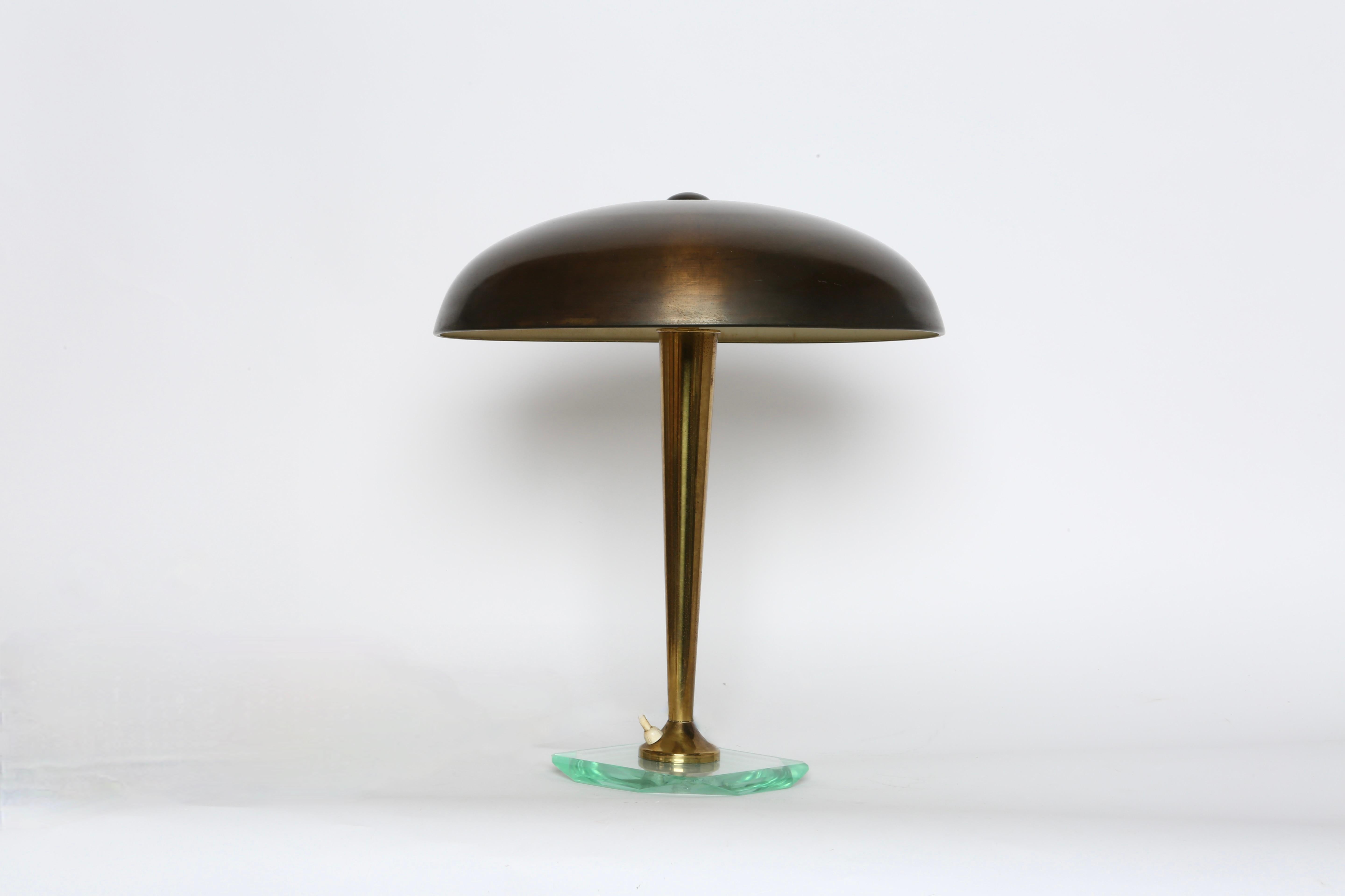 Pietro Chiesa for Fontana Arte Table Lamp, Italy 1960s For Sale 6