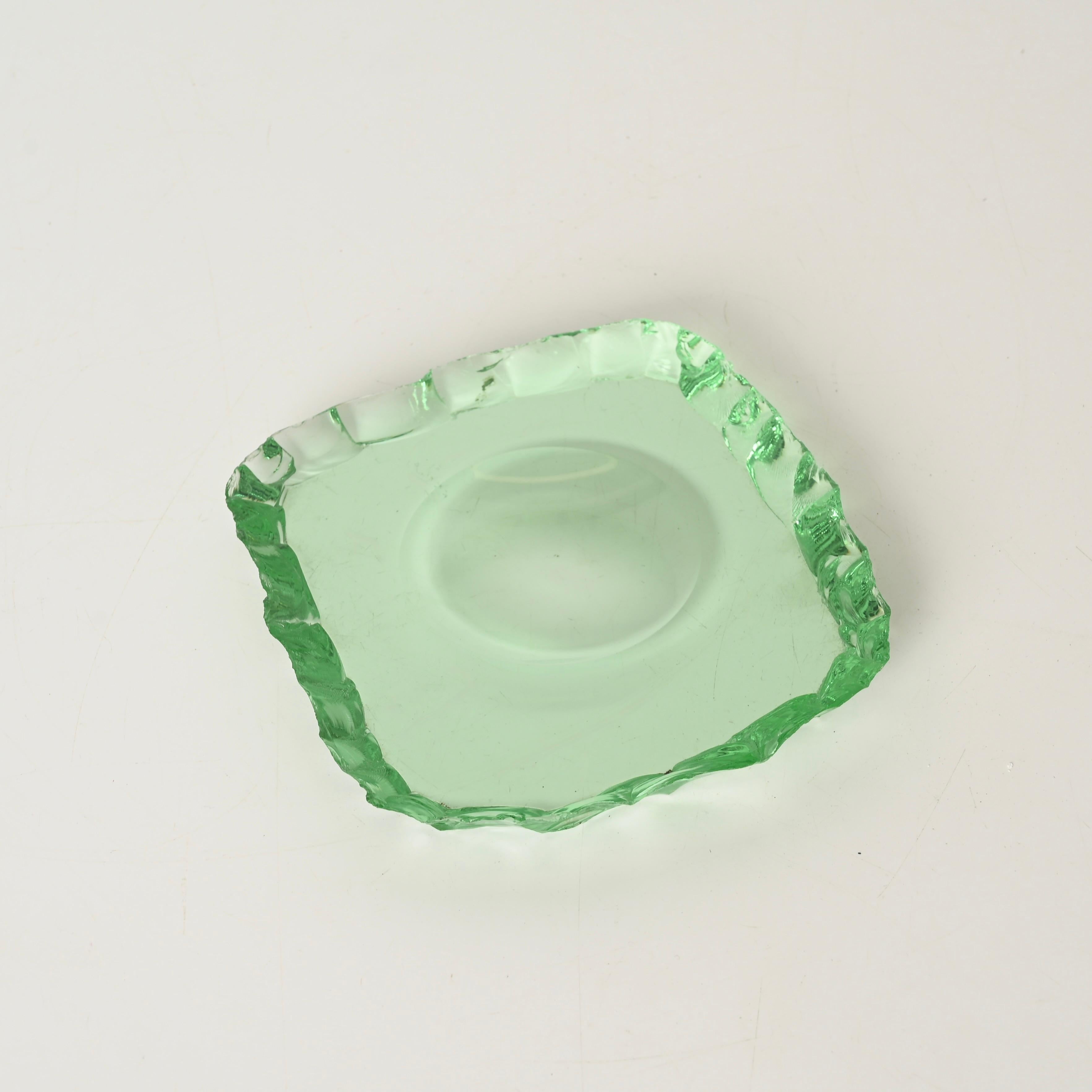 Pietro Chiesa Hammered Nile Green Crystal Ashtray or Catchall, Italy 1950s In Good Condition For Sale In Roma, IT
