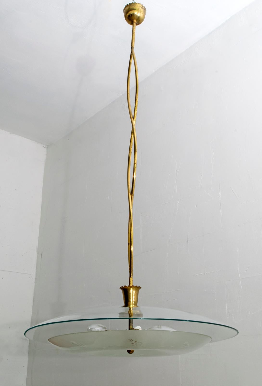 Pietro Chiesa Mid-century Italian Glass and Brass Chandelier by Fontana Arte For Sale 5