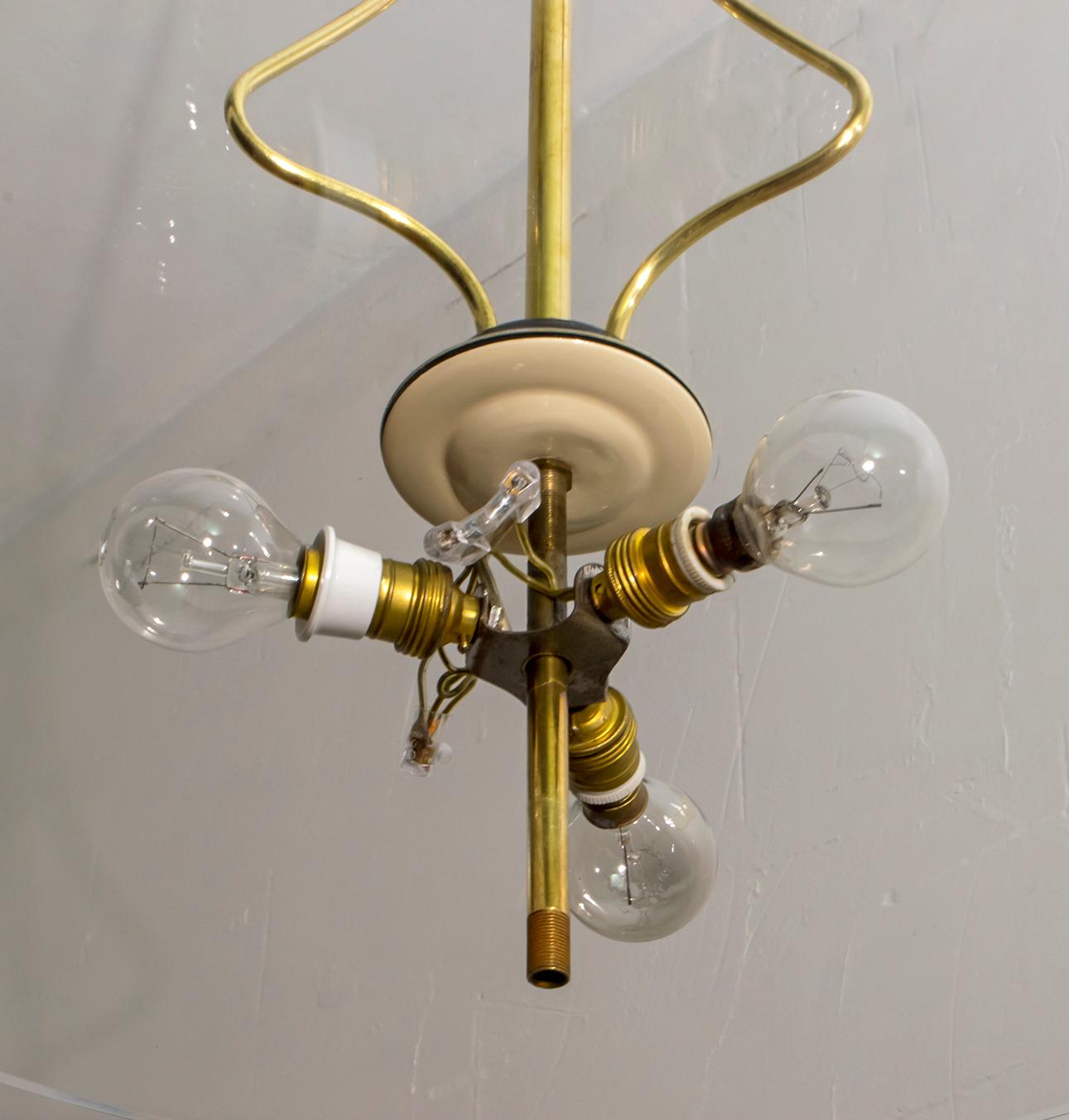 Pietro Chiesa Mid-Century Italian Glass and Brass Chandelier by Fontana Arte 40s For Sale 9