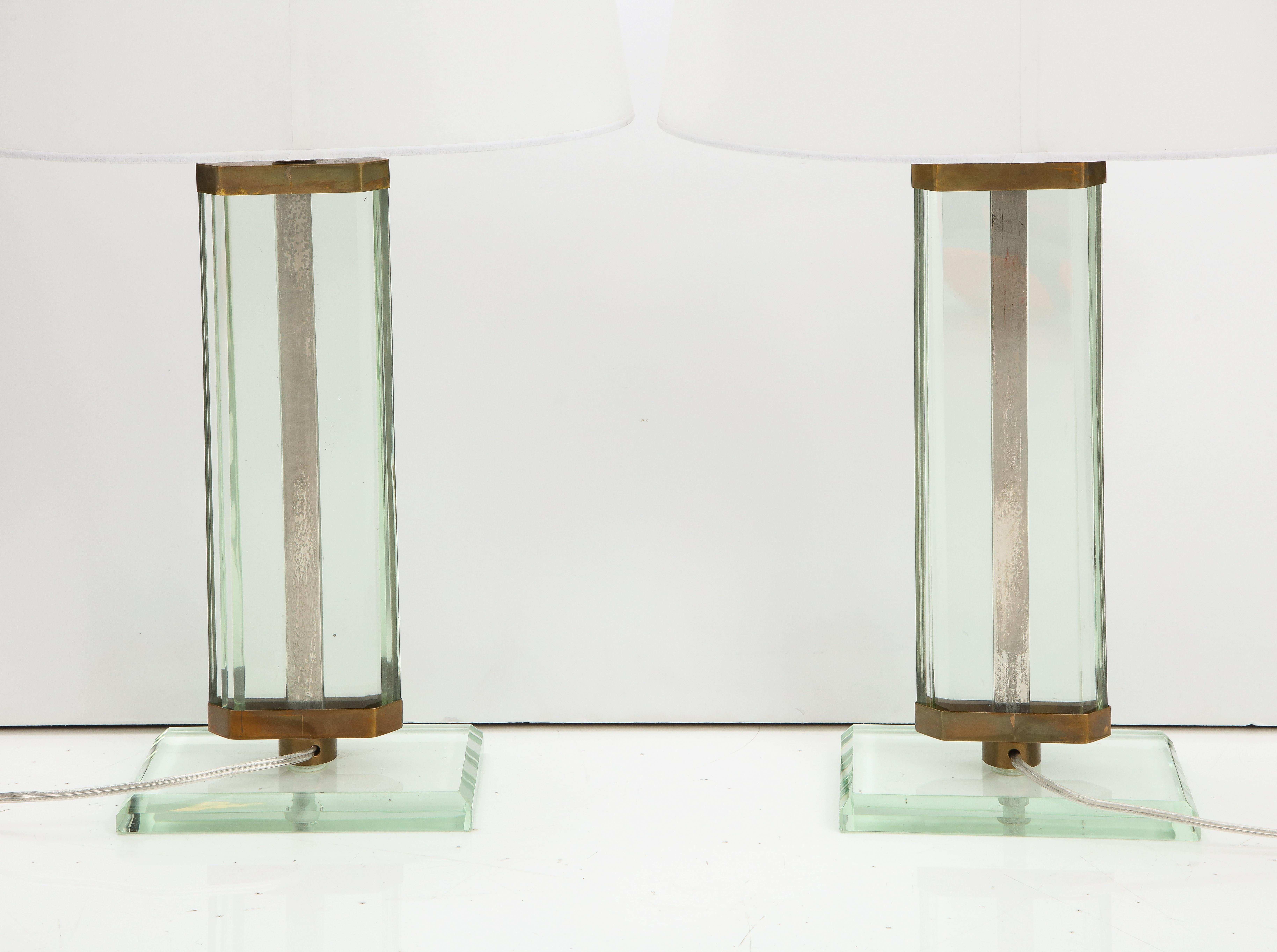 Pietro Chiesa Pair of Fontana Arte Glass & Brass Lamps, Italy, 1940's For Sale 3