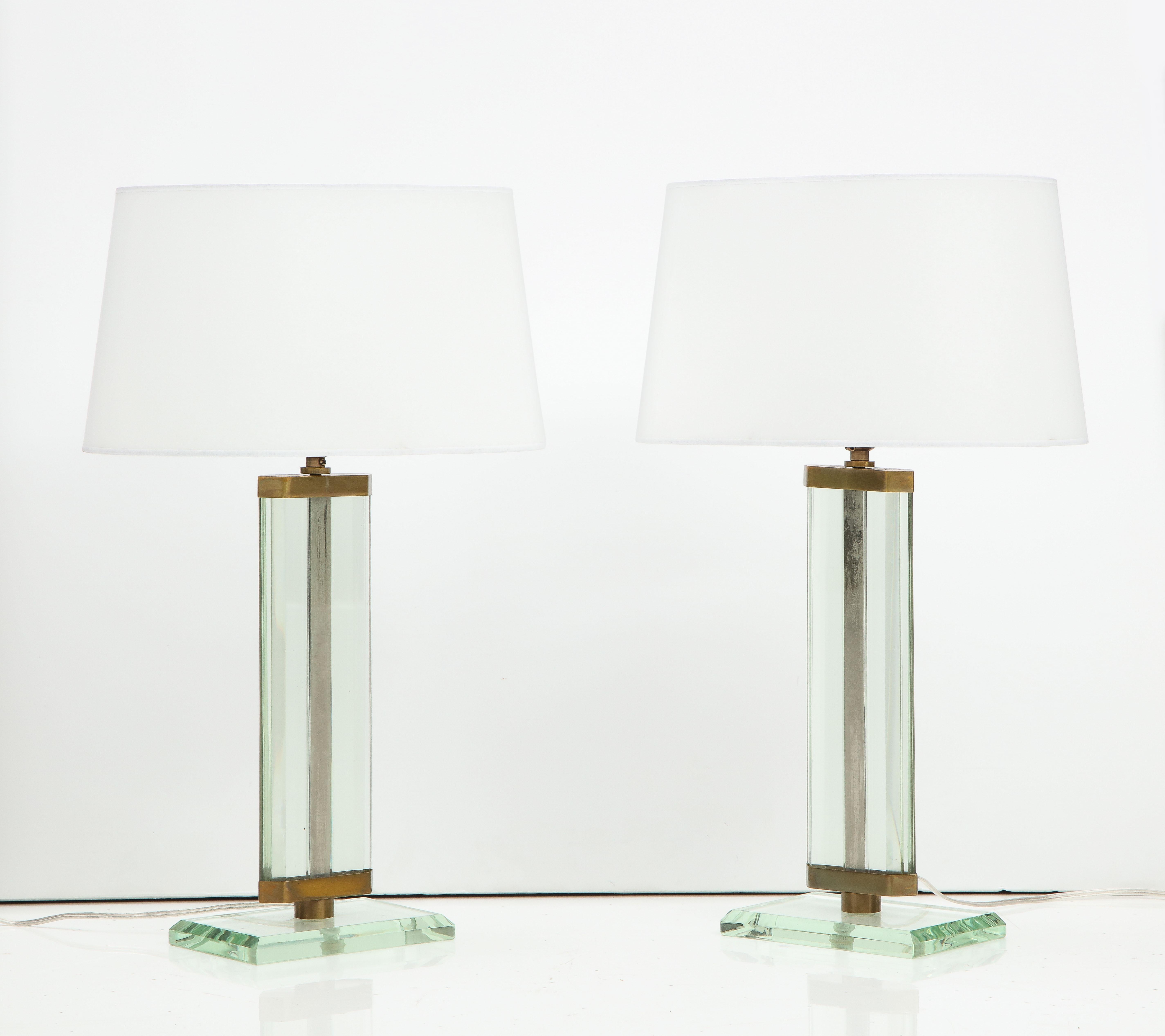 Pietro Chiesa Pair of Fontana Arte Glass & Brass Lamps, Italy, 1940's In Good Condition For Sale In Brooklyn, NY