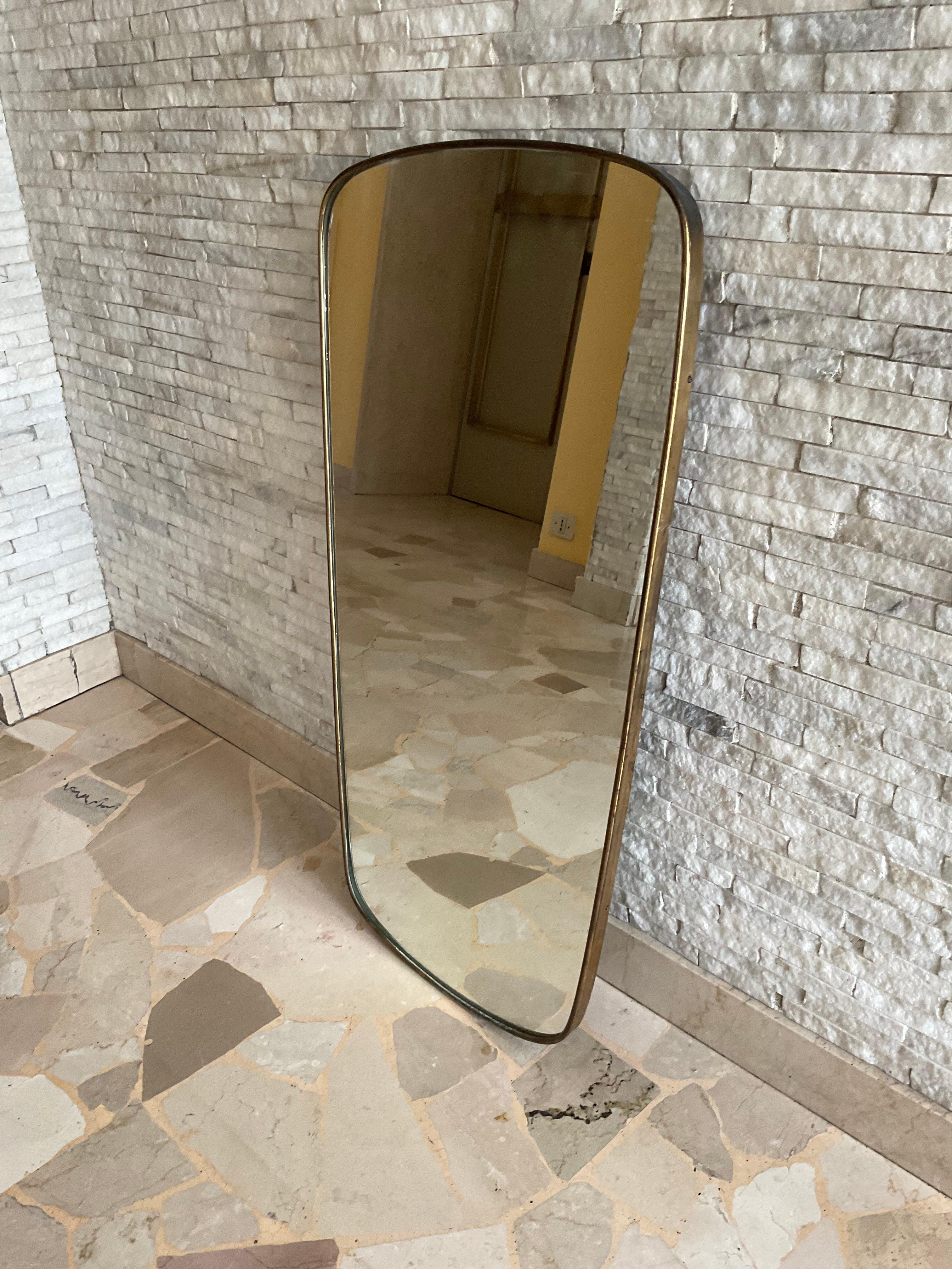 Mid-Century Modern Pietro CHIESA - Miroir avec cadre en laiton - FONTANARTE - Fabriqué en ITALIE 1950 en vente
