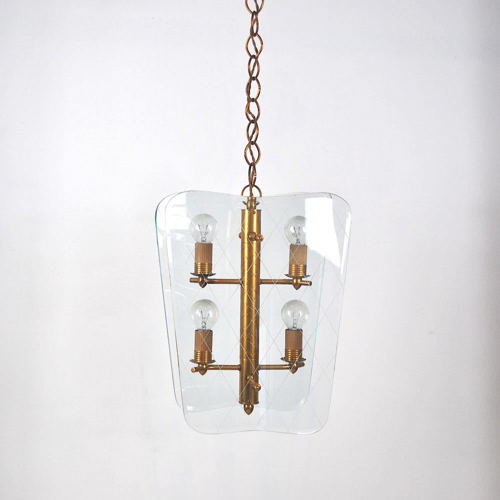 Mid-Century Modern Pietro Chiesa Style Chandelier in Brass End Worked Glass from 1940s For Sale