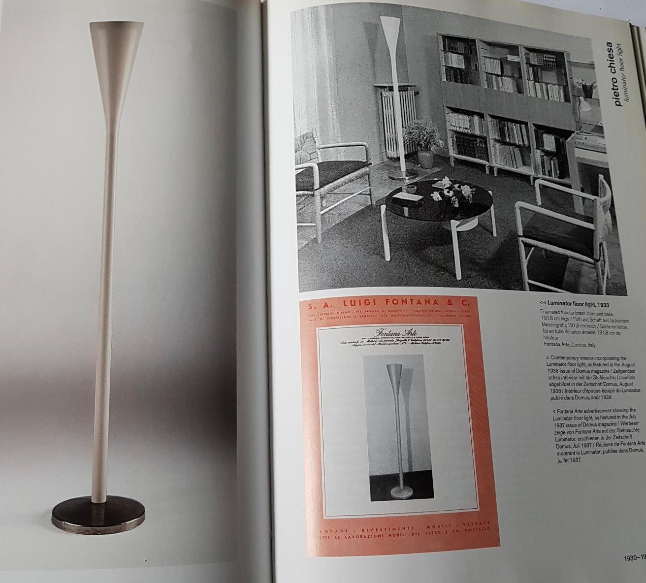 Milieu du XXe siècle Pietro Chiesa lampadaire Luminator en laiton émaillé blanc FontanaArte, Italie années 1930 en vente
