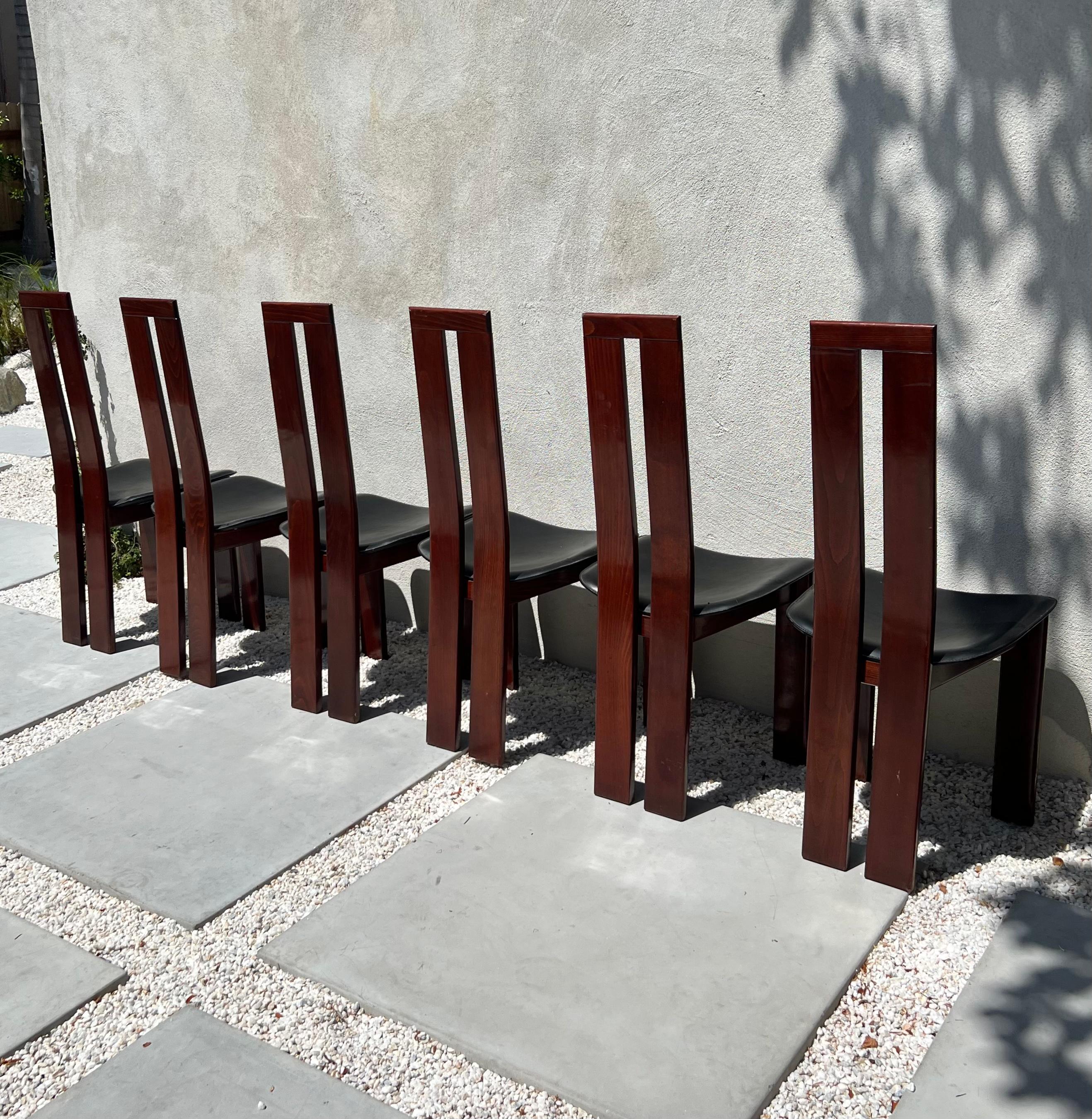 Italian Pietro Costantini postmodern Cherry Wood and Leather Dining Chairs, circa 1977