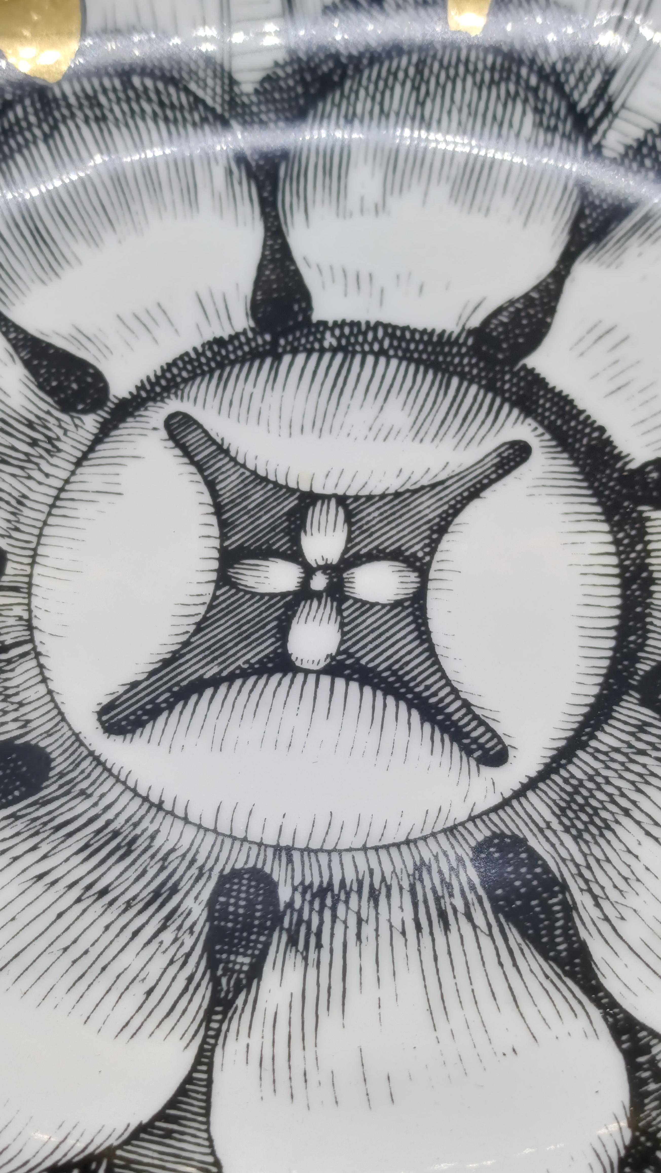Pietro Fornasetti Porzellan Tafelaufsatz 'Rosone', Italien 2000er Jahre im Angebot 3