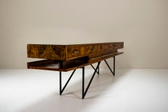 Pietro Lingeri Vetrina geometrica in noce, ottone, metallo e vetro, Italia 1939