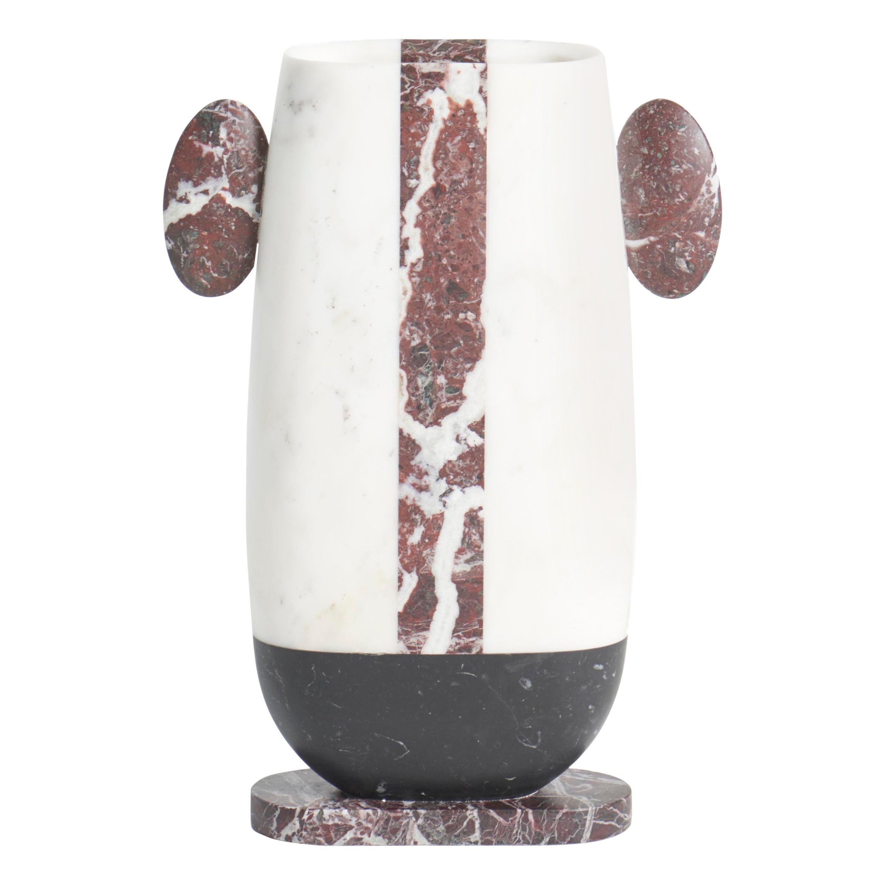 Vase en marbre Pietro de Matteo Cibic