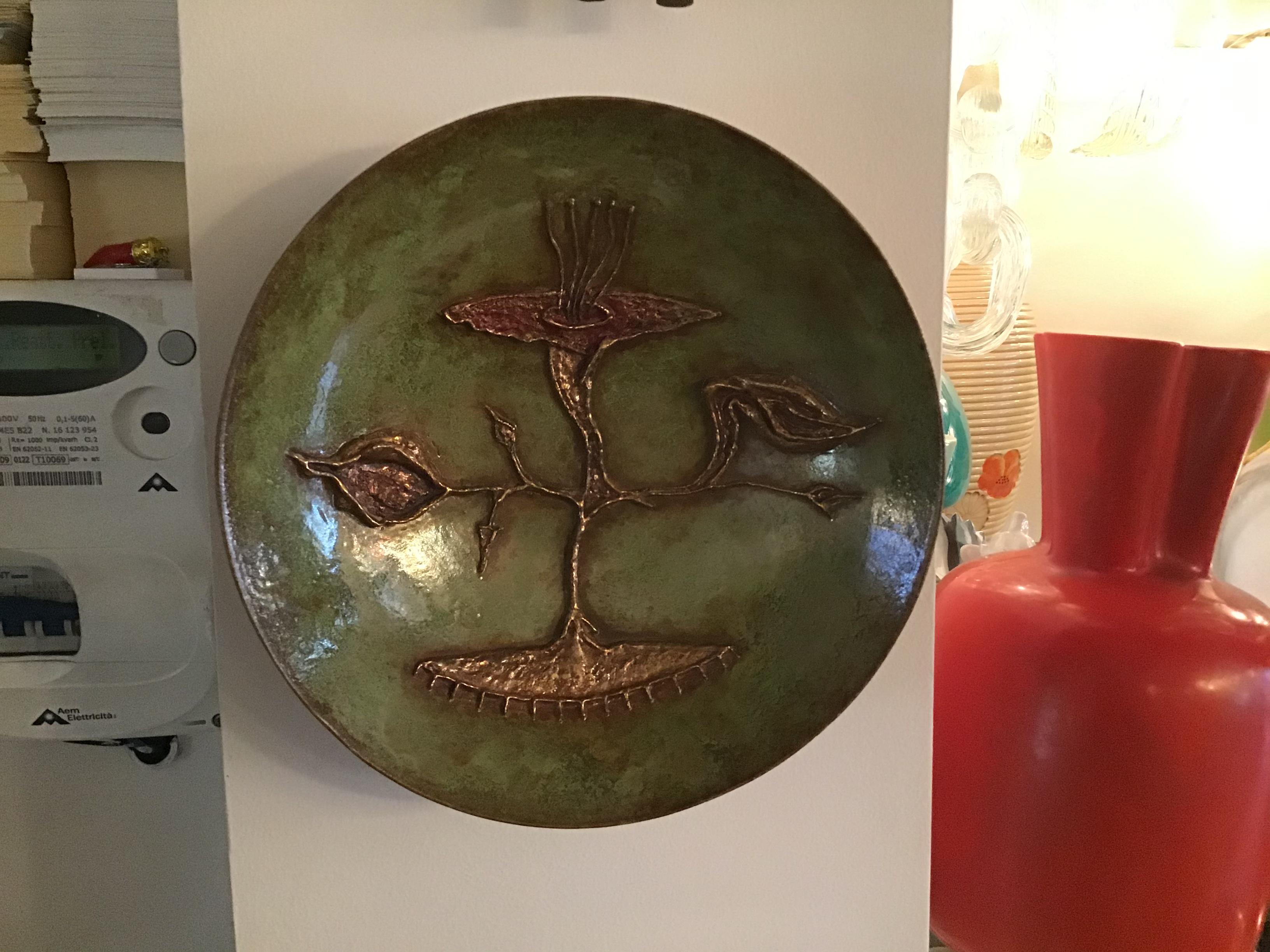 Pietro Melandri Centrotavola o piatto decorativo da parete in ceramica, 1950, Italia In condizioni ottime in vendita a Milano, IT