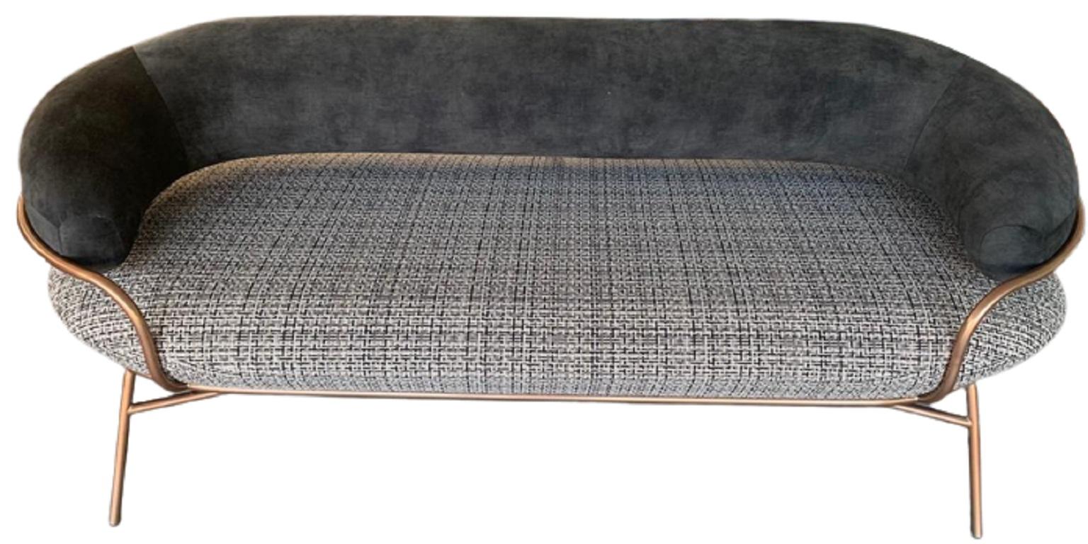 Hand-Crafted Pietro Sofa For Sale