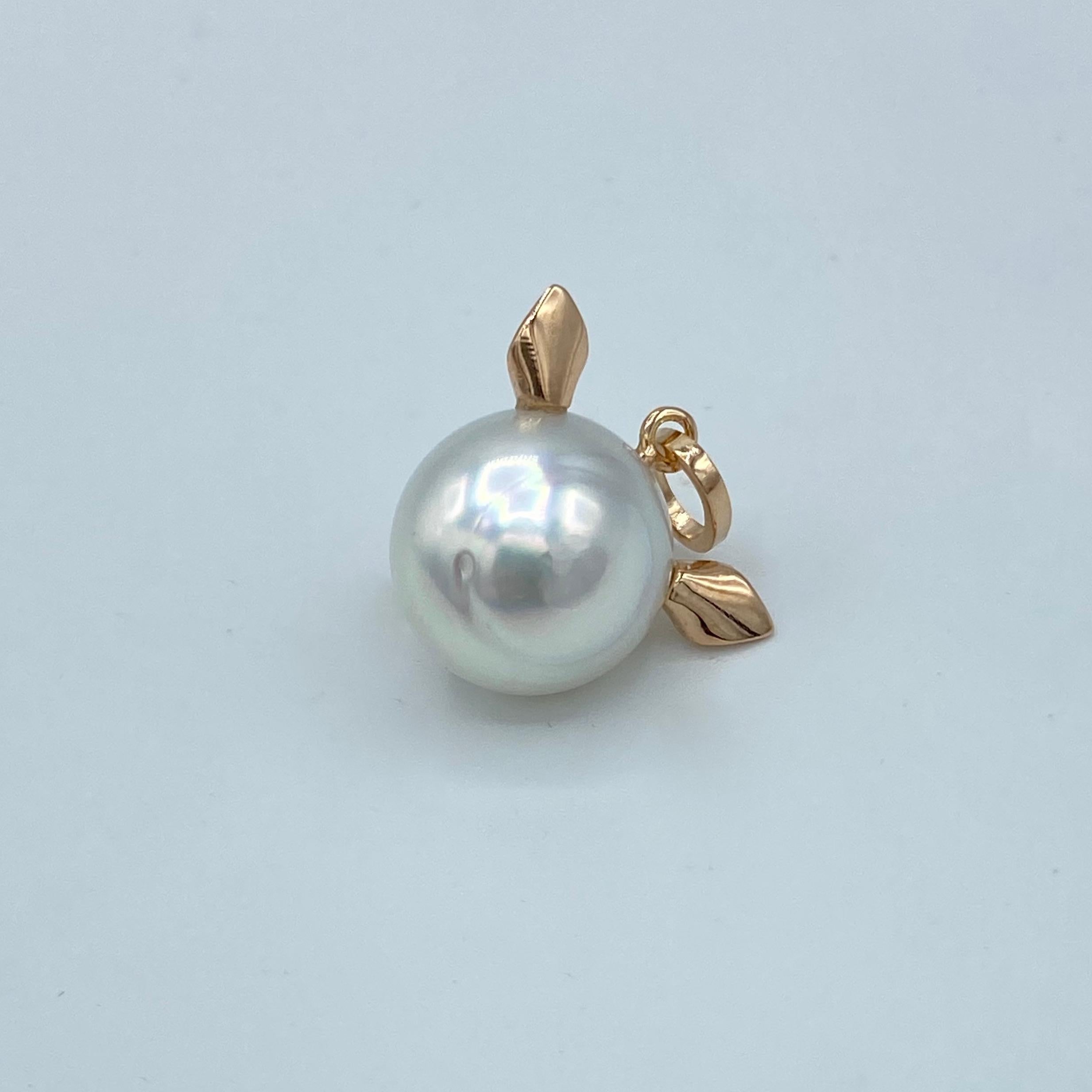 Round Cut Pig Black Diamond Sapphire 18kt Gold Pearl Pendant Necklace or Charm