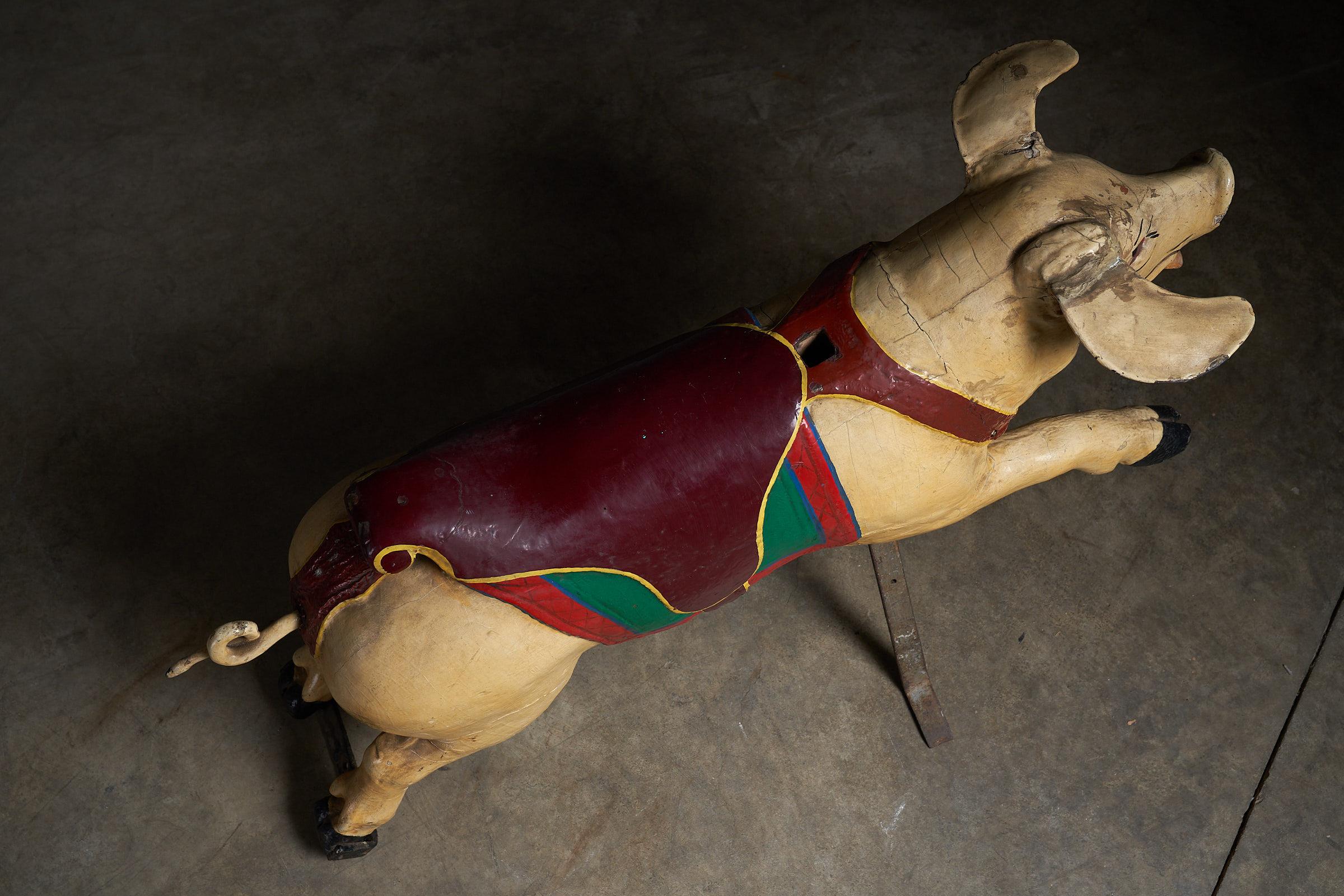 Pig geschnitzte Holzkarousel-Figur eines Schweins: Antik im Zustand „Gut“ im Angebot in Mortsel, BE