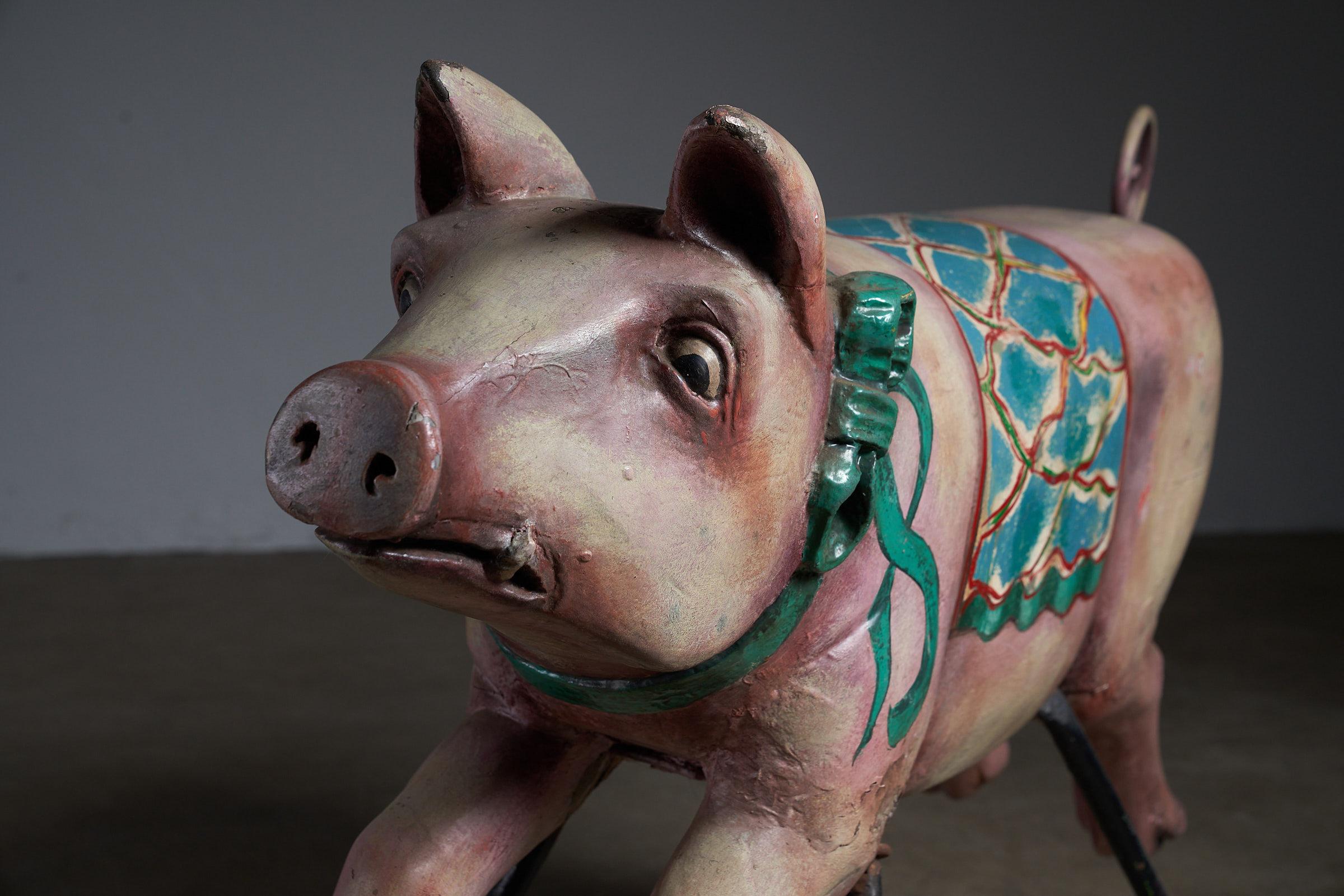 Pig Carved Wooden Carousel Figure: Antique In Good Condition For Sale In Mortsel, BE