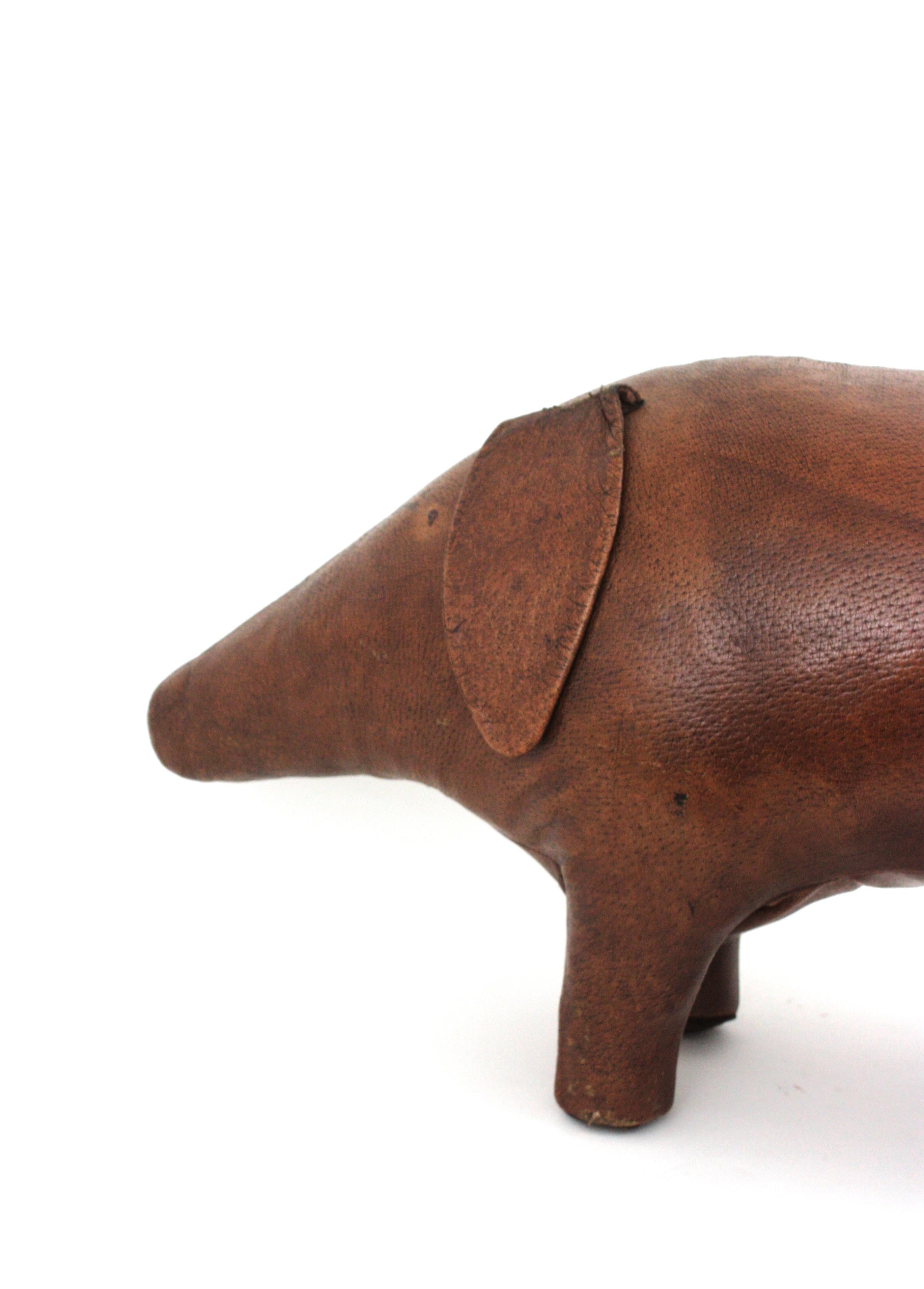 Tabouret Pig de Dimitri Omersa en cuir Brown, années 1950 Bon état - En vente à Barcelona, ES