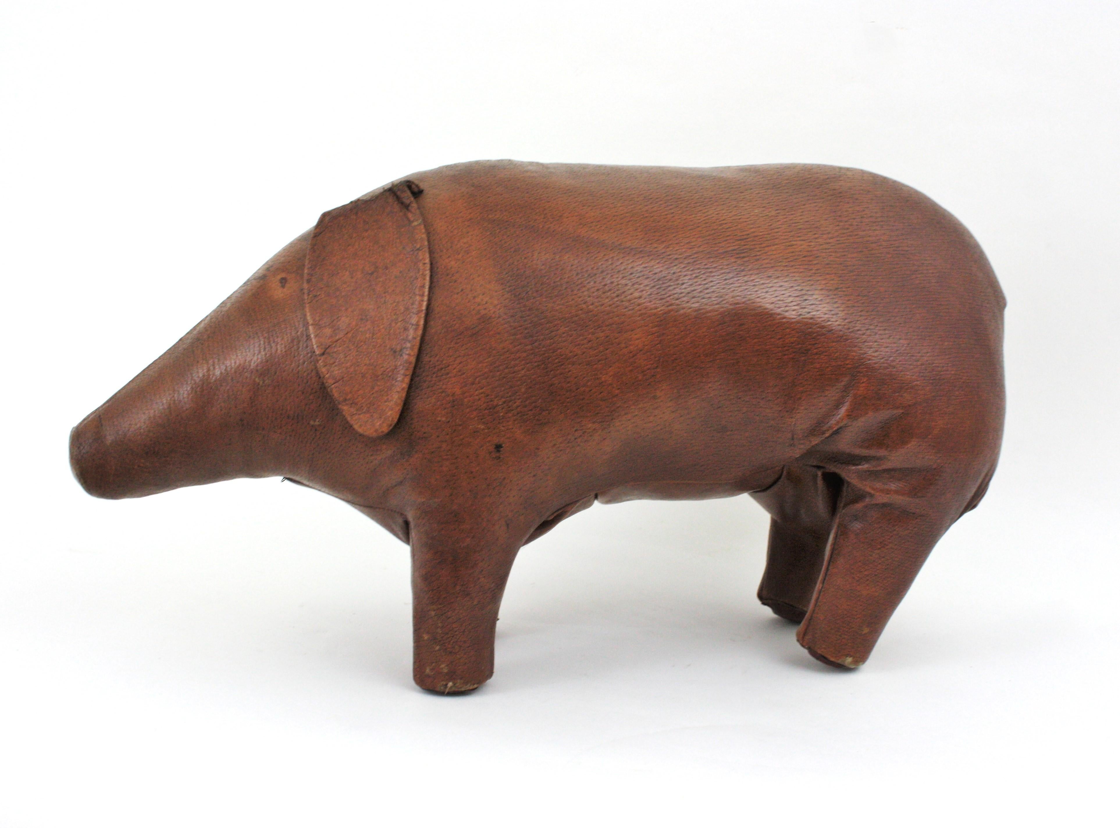 20ième siècle Tabouret Pig de Dimitri Omersa en cuir Brown, années 1950 en vente