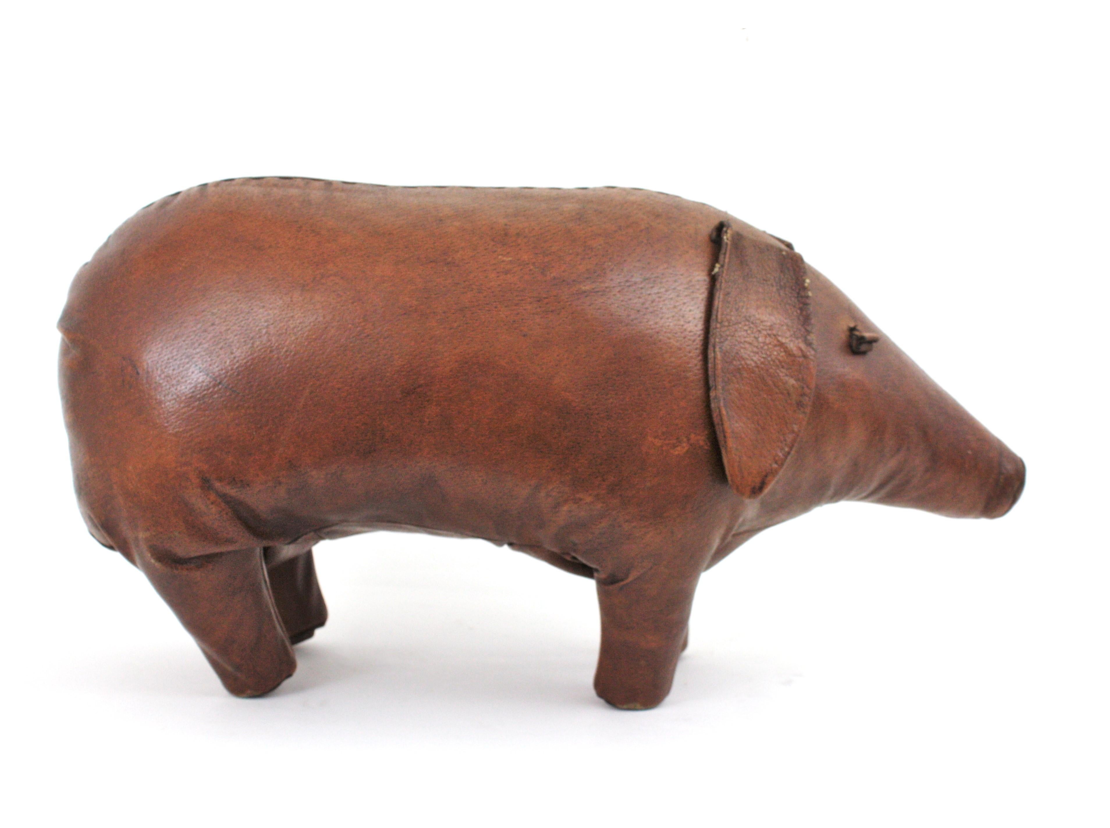 Tabouret Pig de Dimitri Omersa en cuir Brown, années 1950 en vente 1