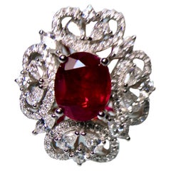 Pigeon Blood Ruby 2ct heated and Diamond Ring in 18K Gold