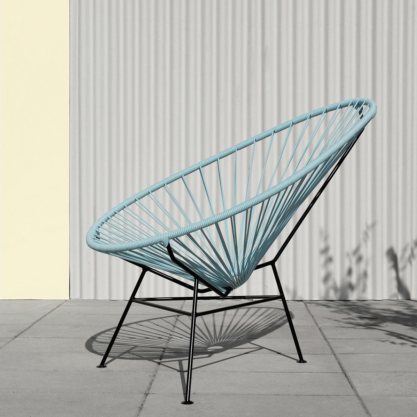 Sedia Pigeon Blue Acapulco di OK Design
Dimensioni: D 110 x L 79 x H 72 cm.
Materiali: Metallo verniciato a polvere, Corde in PVC.

Disponibile con cornice nera, bianca o in acciaio inox.
Disponibile in altri colori. Contattateci.

L'Original